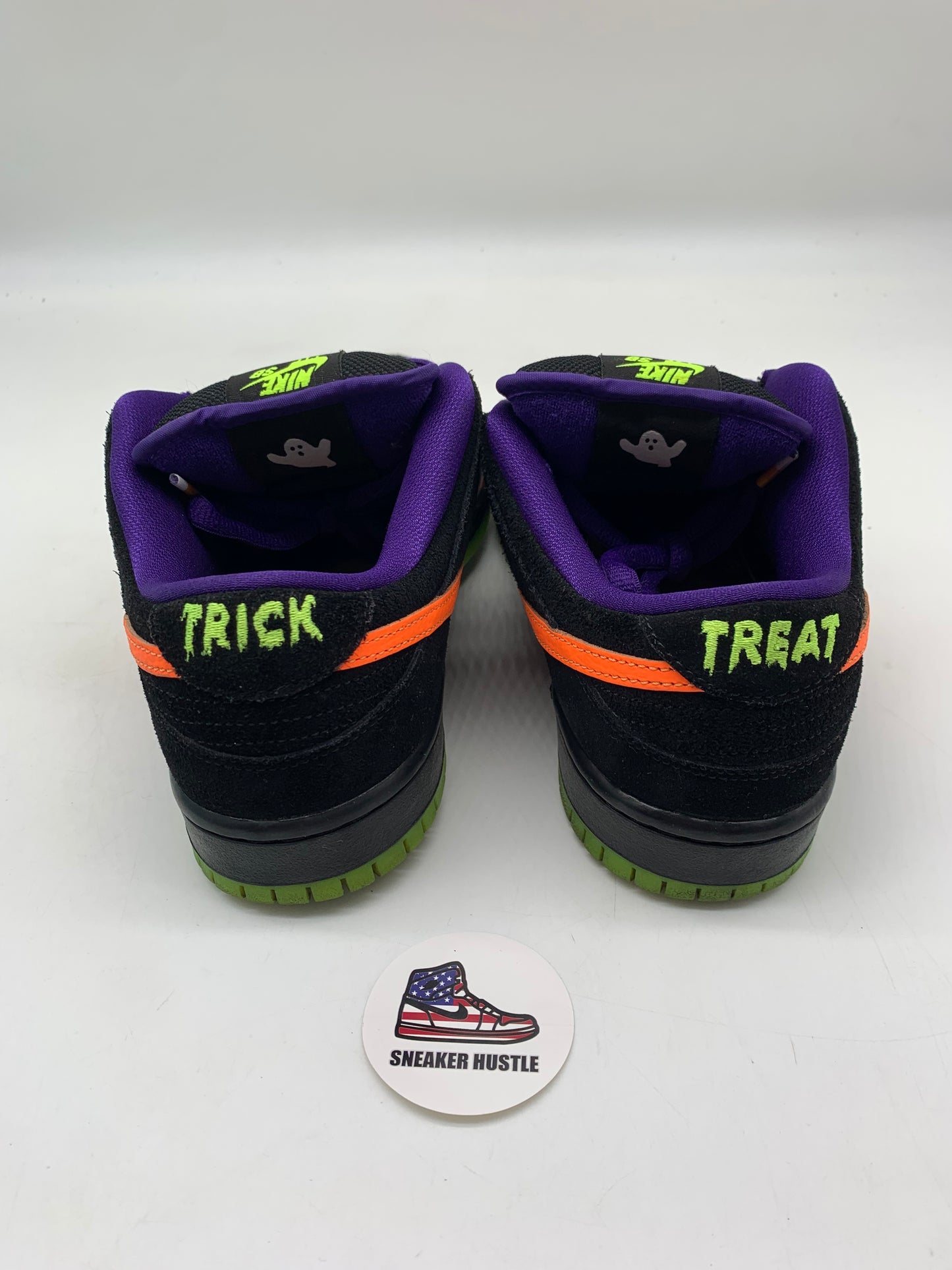 Nike SB Dunk Low Night of Mischief Halloween