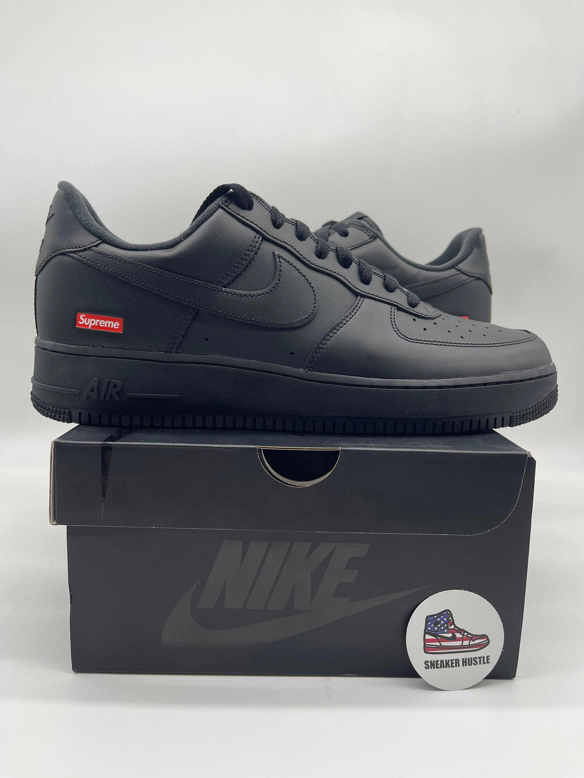 Nike Air Force 1 Low Supreme Black - Stylish and Comfortable 
