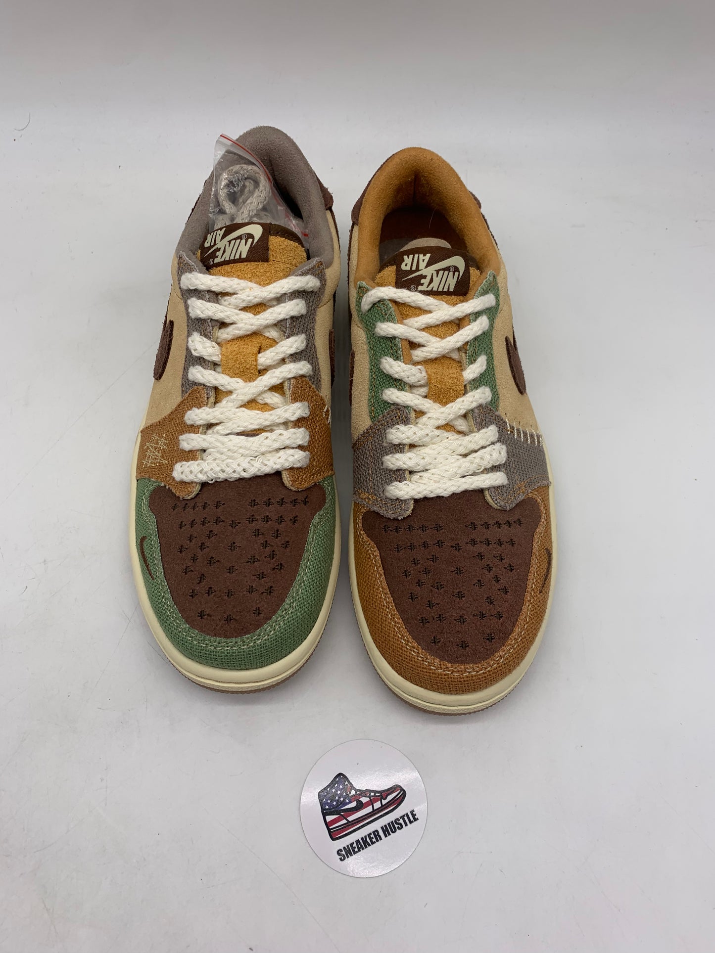 Jordan 1 Retro Low OG Zion Williamson Voodoo