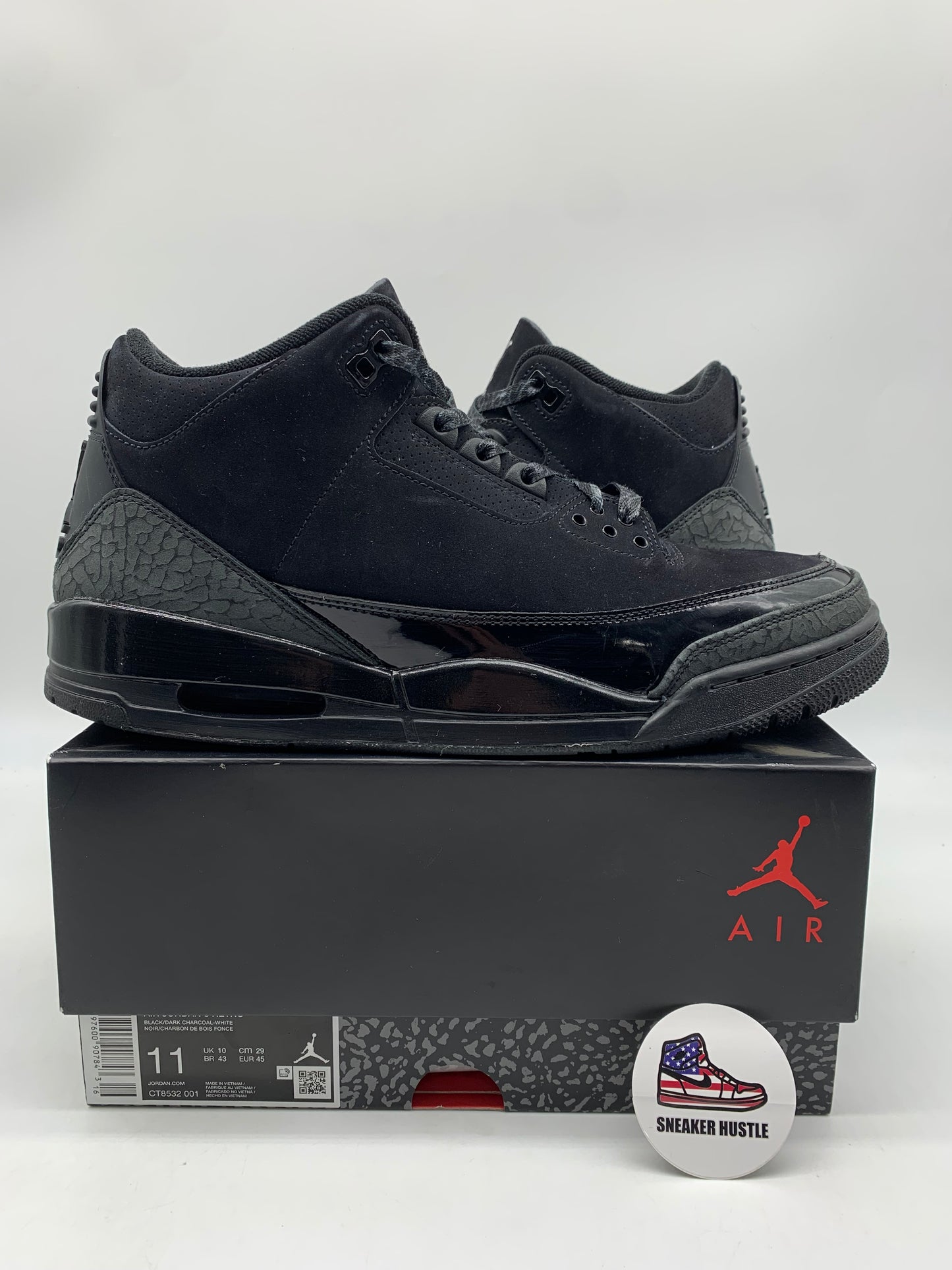 Jordan 3 Retro Black Cat (2025)