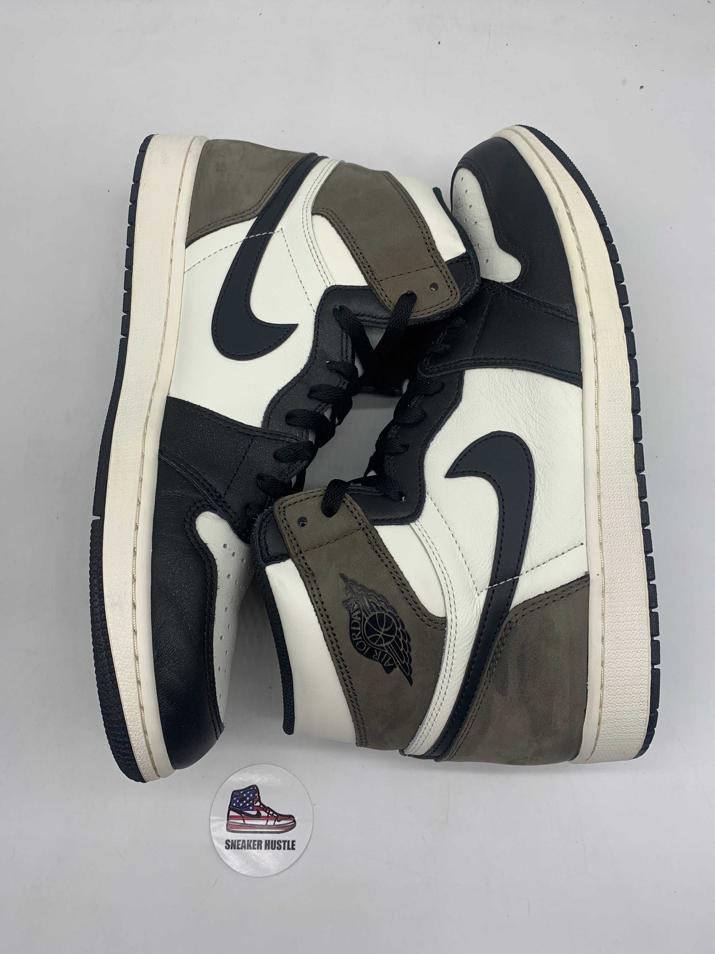 Jordan 1 Retro High Dark Mocha