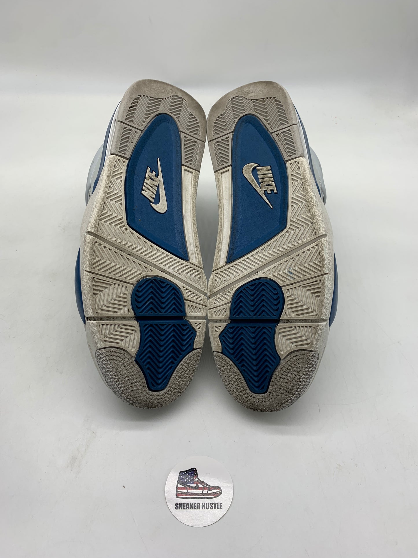 Jordan 4 Retro Military Blue (2024)