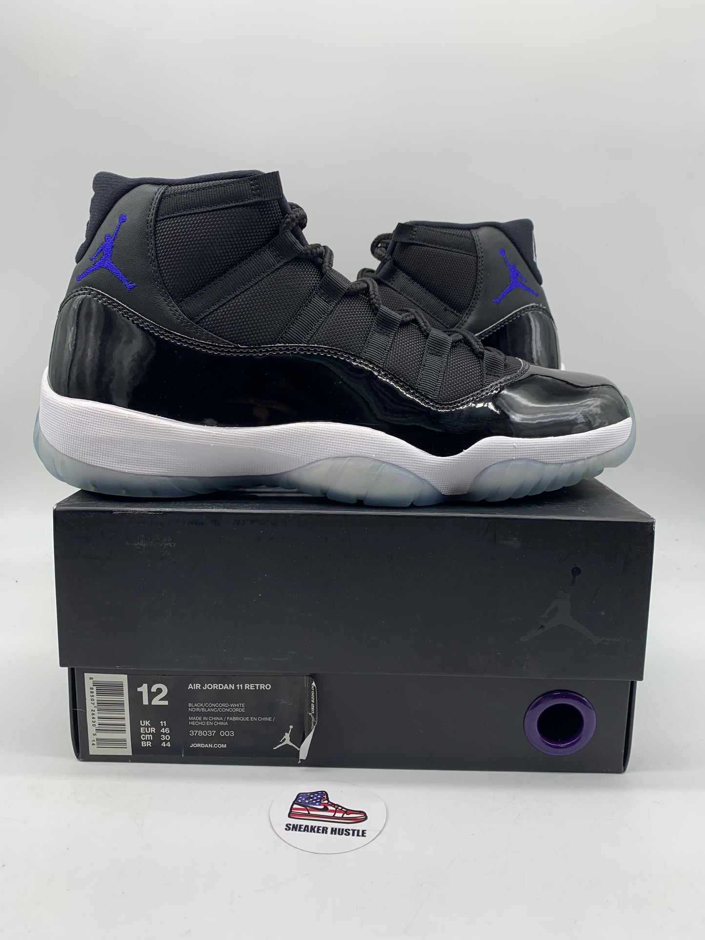 Jordan 11 Retro Space Jam (2016)