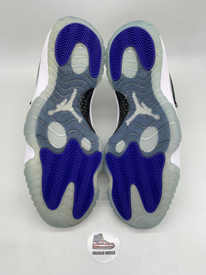 Jordan 11 Retro Space Jam (2016)