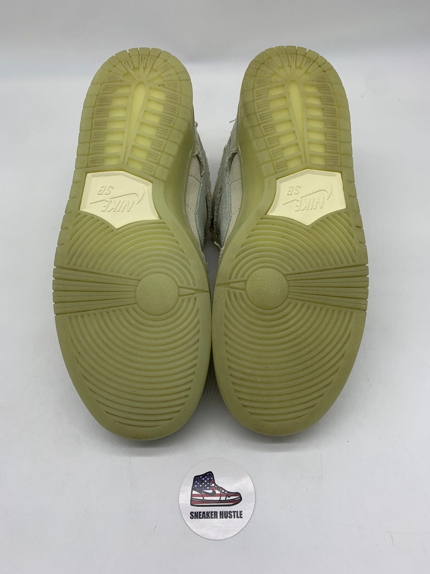 Nike SB Dunk Low Mummy