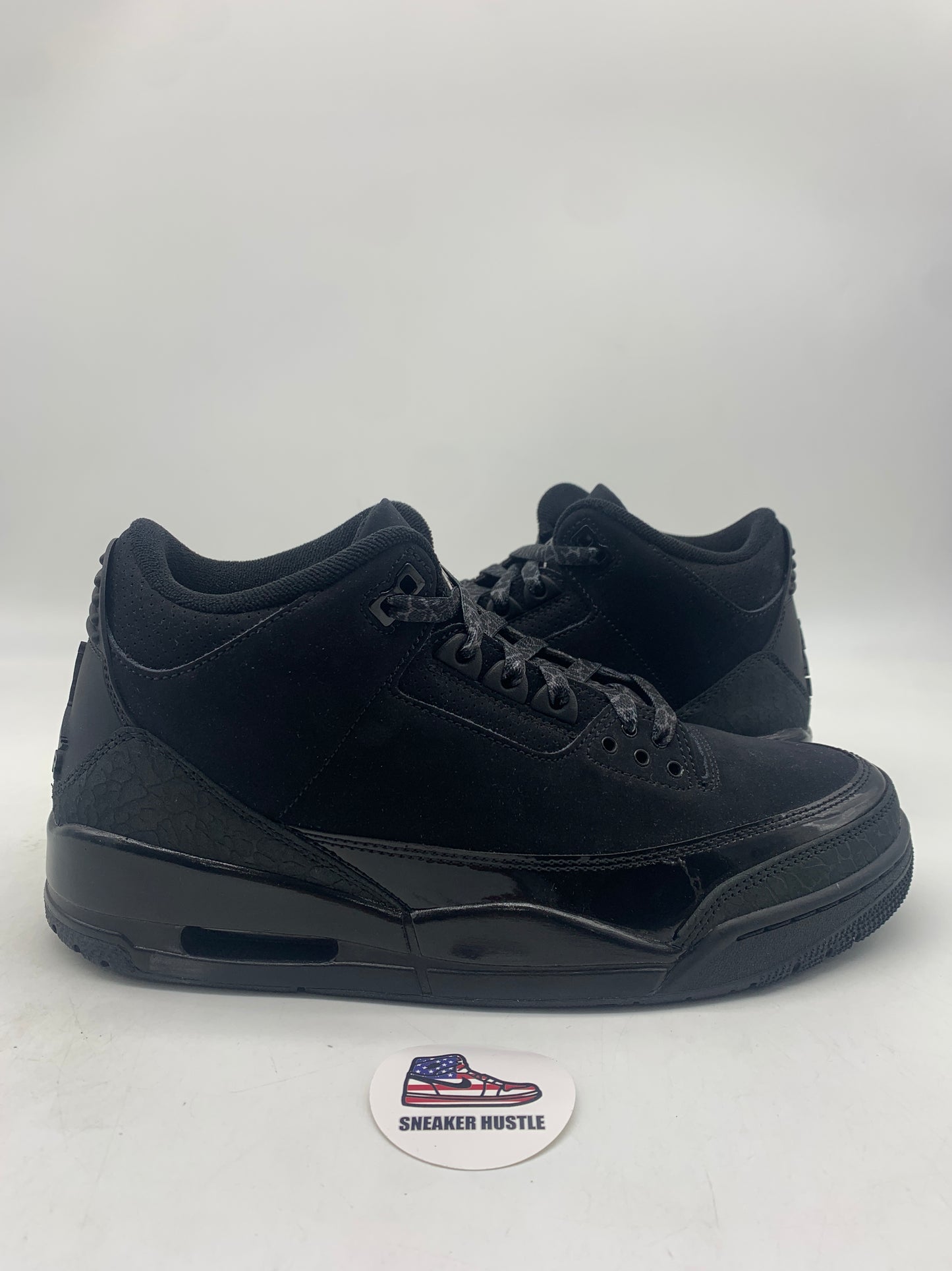 Jordan 3 Retro Black Cat (2025)