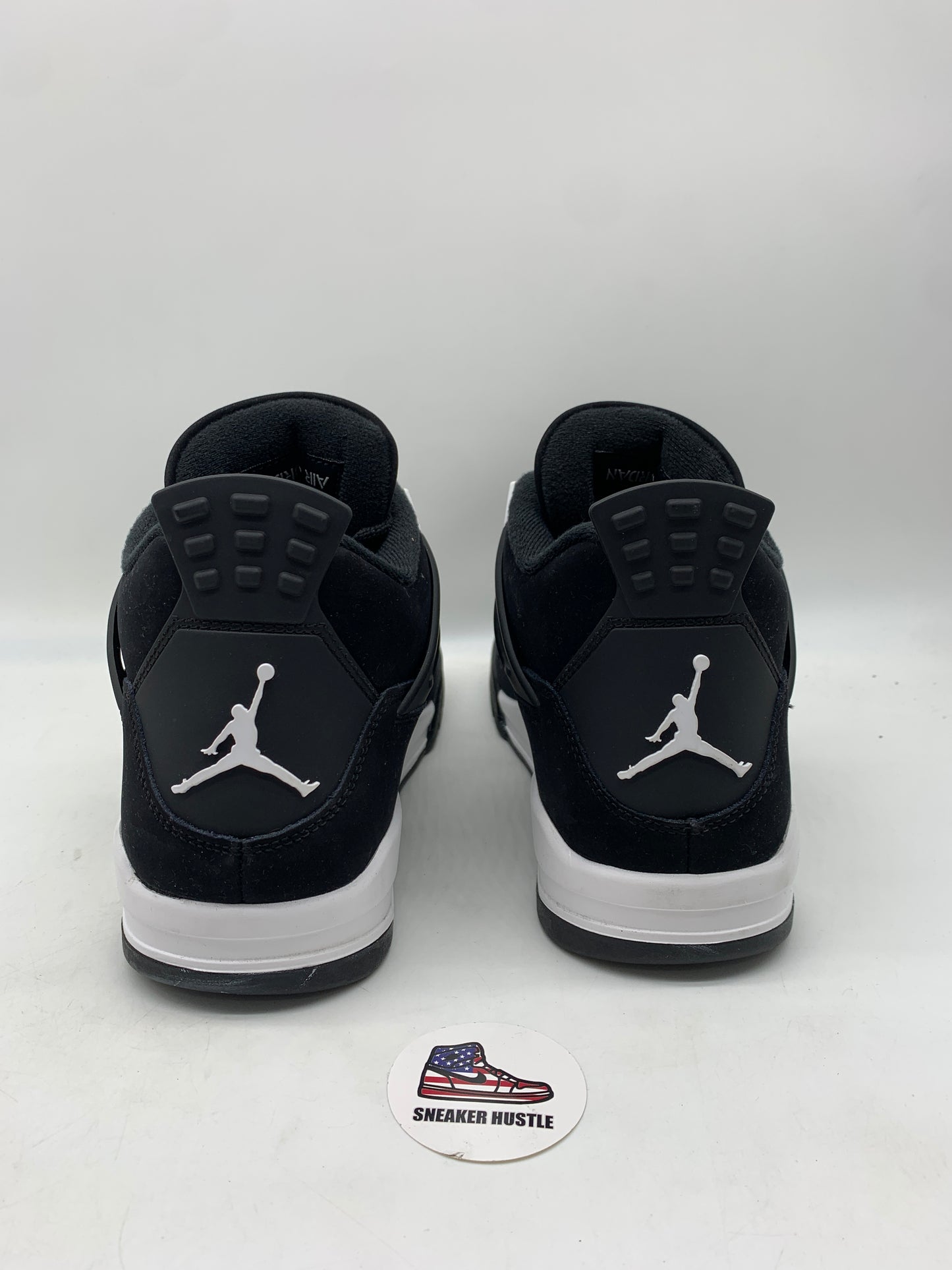 Jordan 4 Retro White Thunder