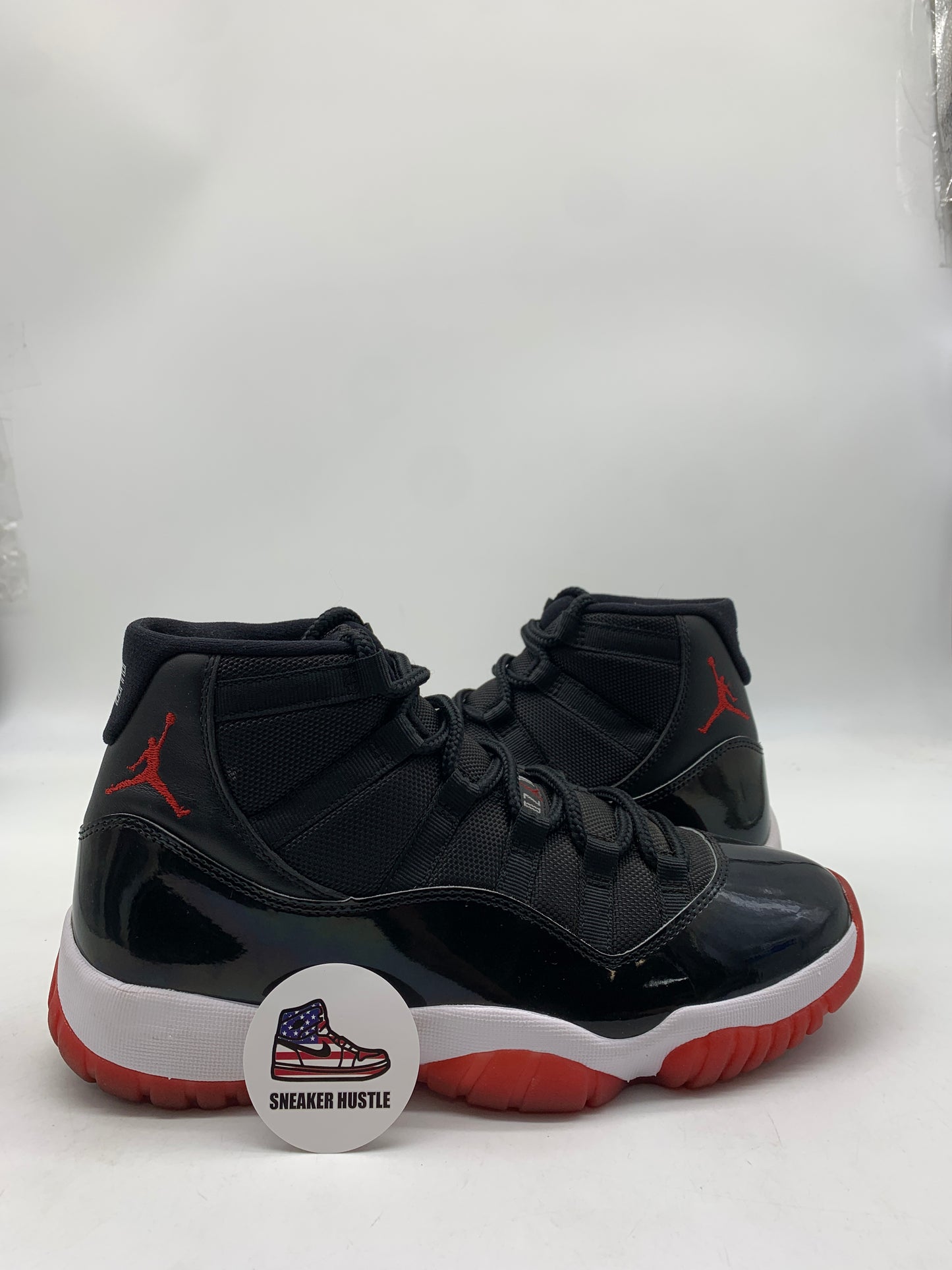 Jordan 11 Retro Playoffs Bred (2019)