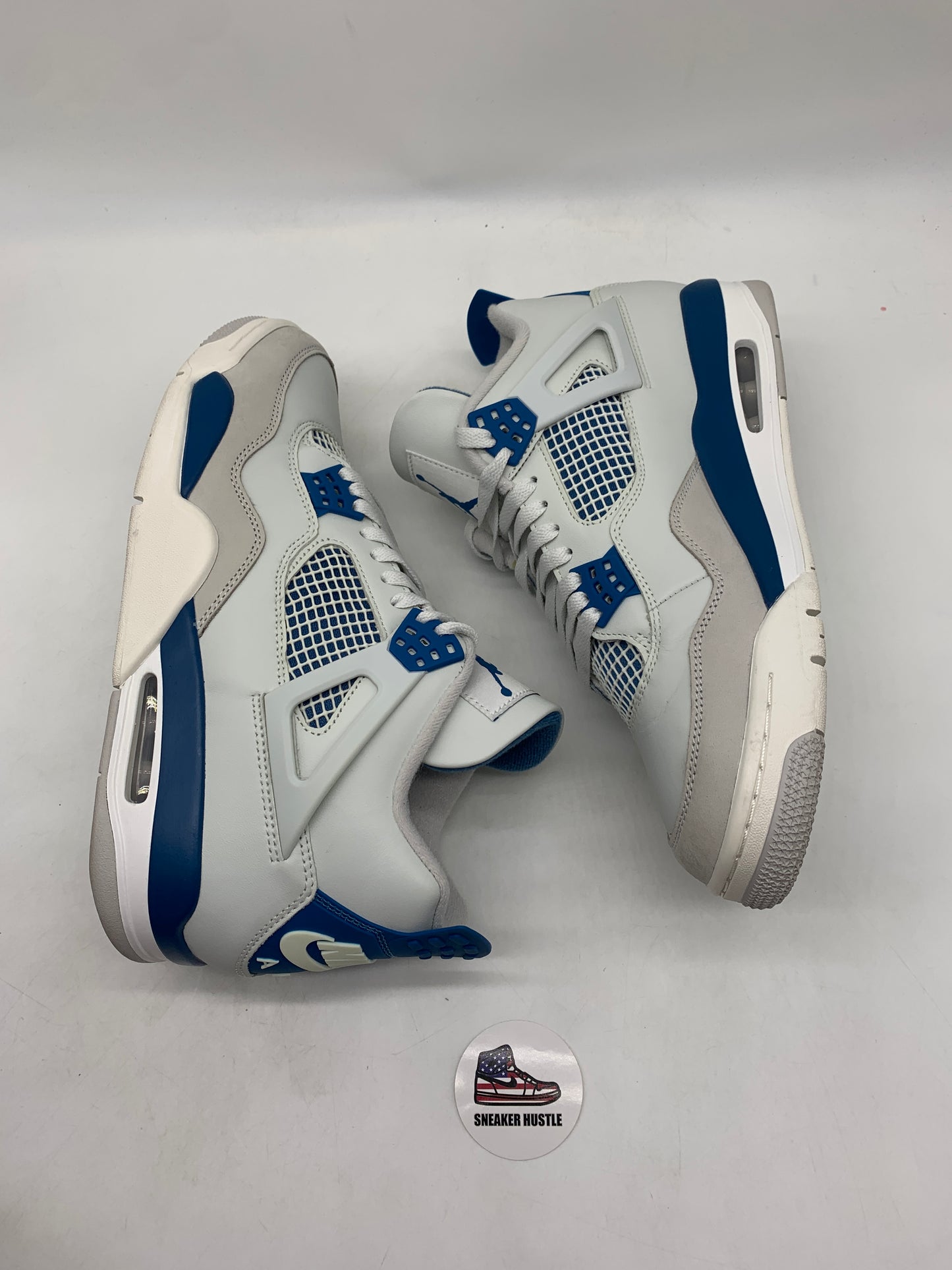Jordan 4 Retro Military Blue (2024)