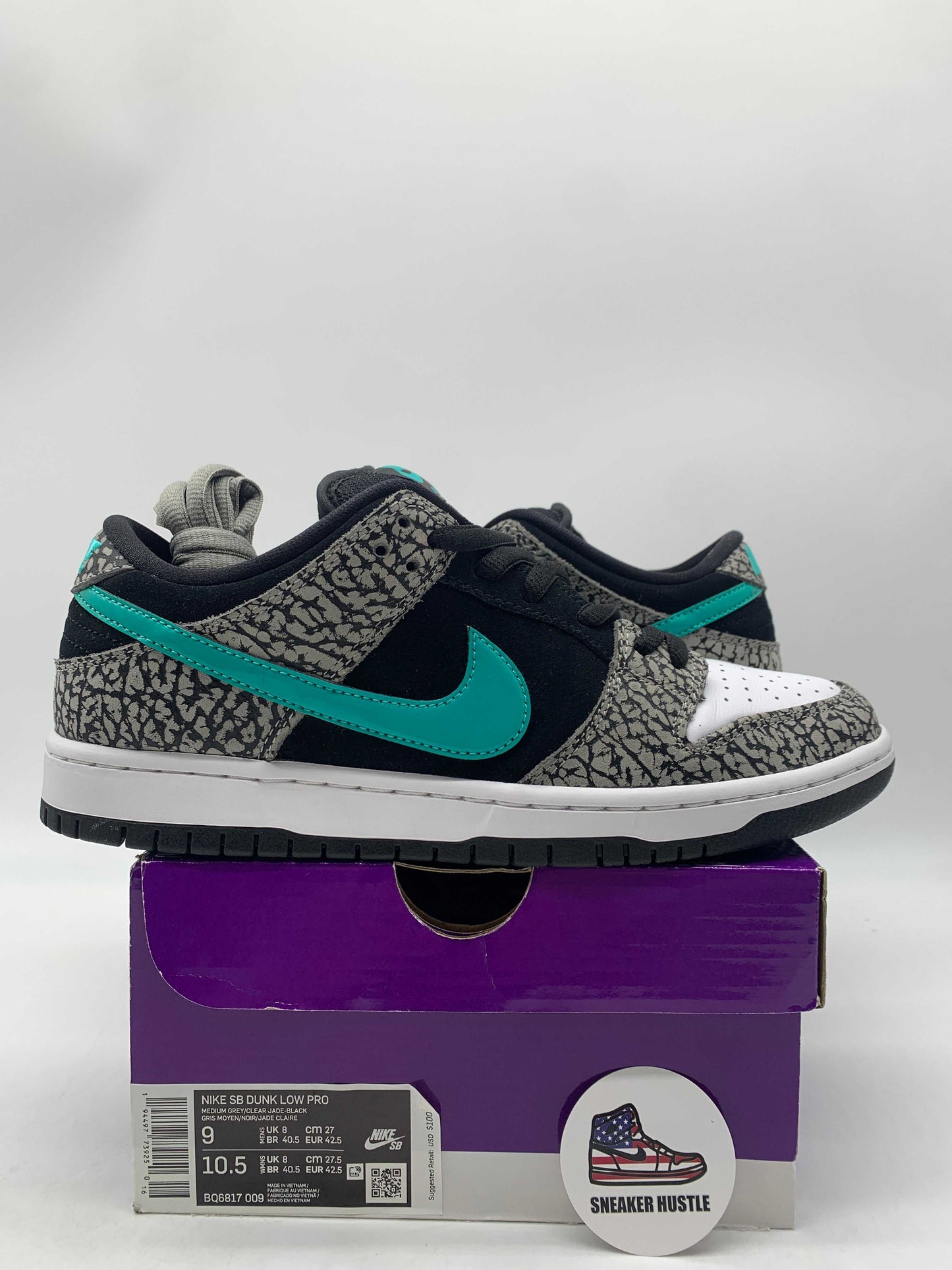 Nike SB Dunk Low atmos Elephant preowned size 9 sneakers