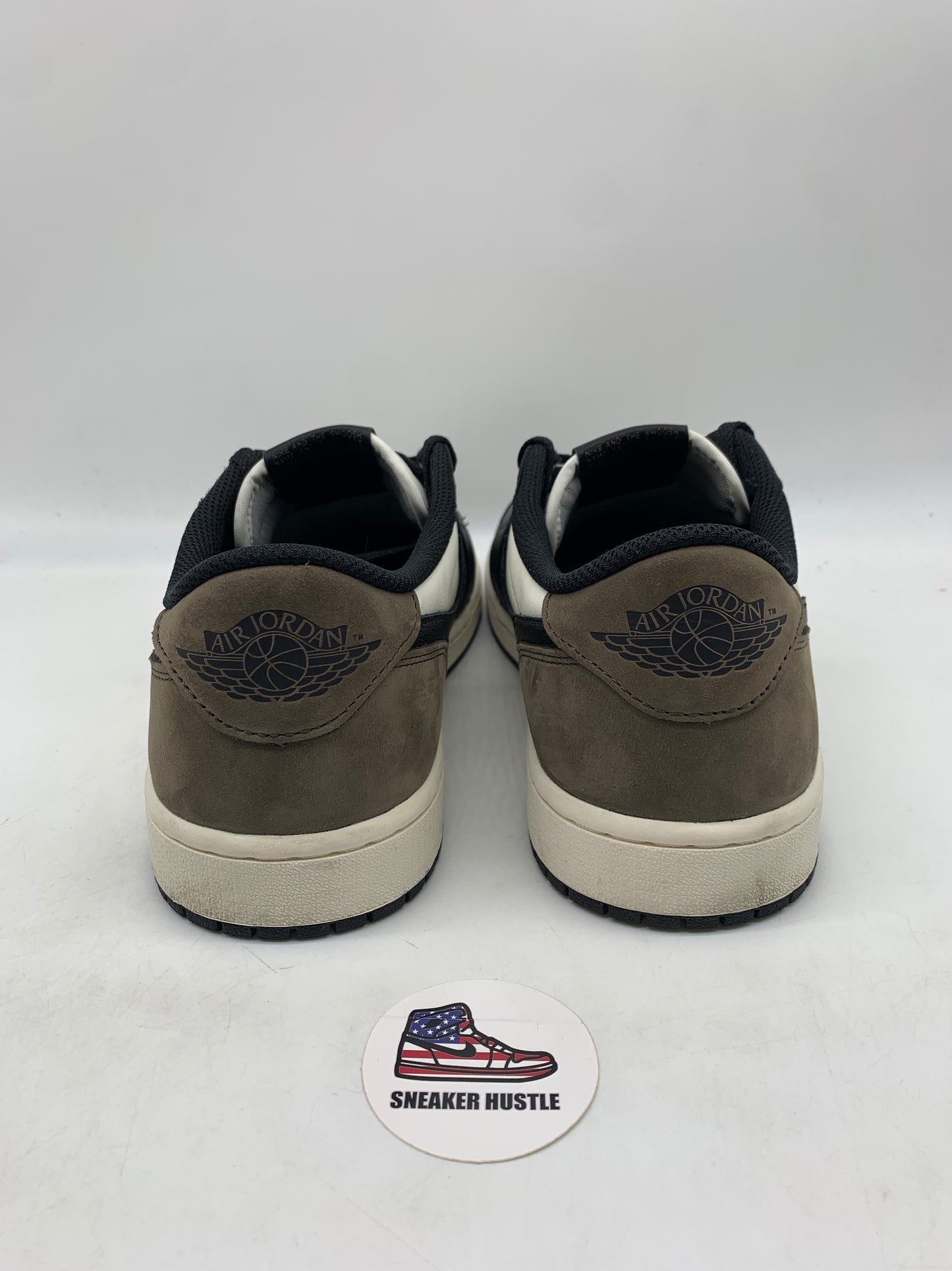 Jordan 1 Retro Low OG Mocha