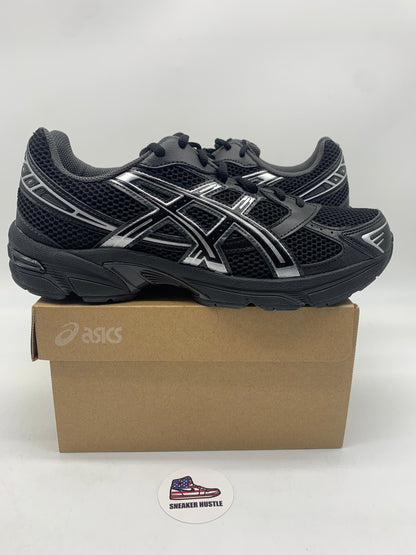 ASICS Gel-1130 black and pure silver running shoe on box