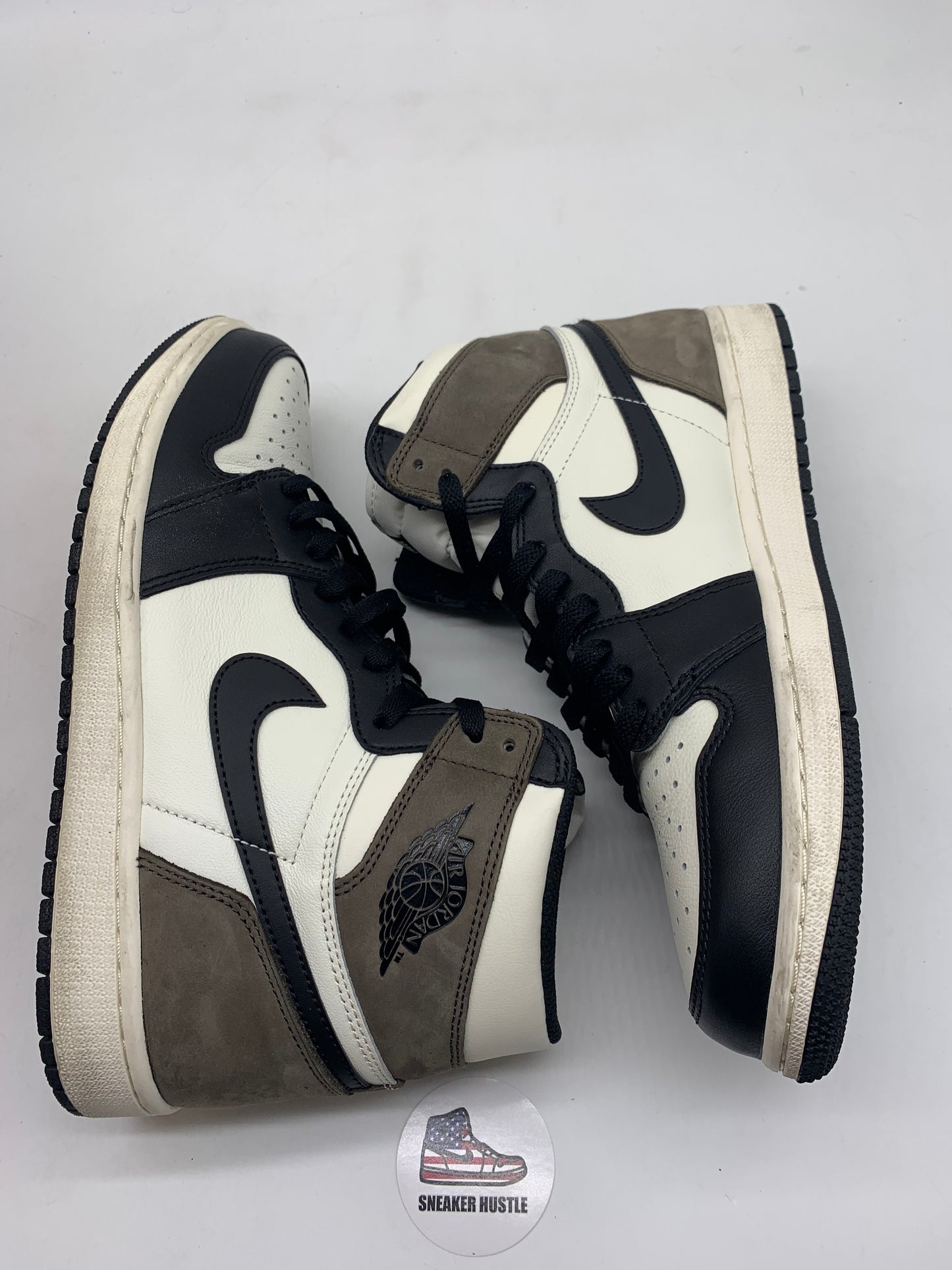 Jordan 1 Retro High Dark Mocha