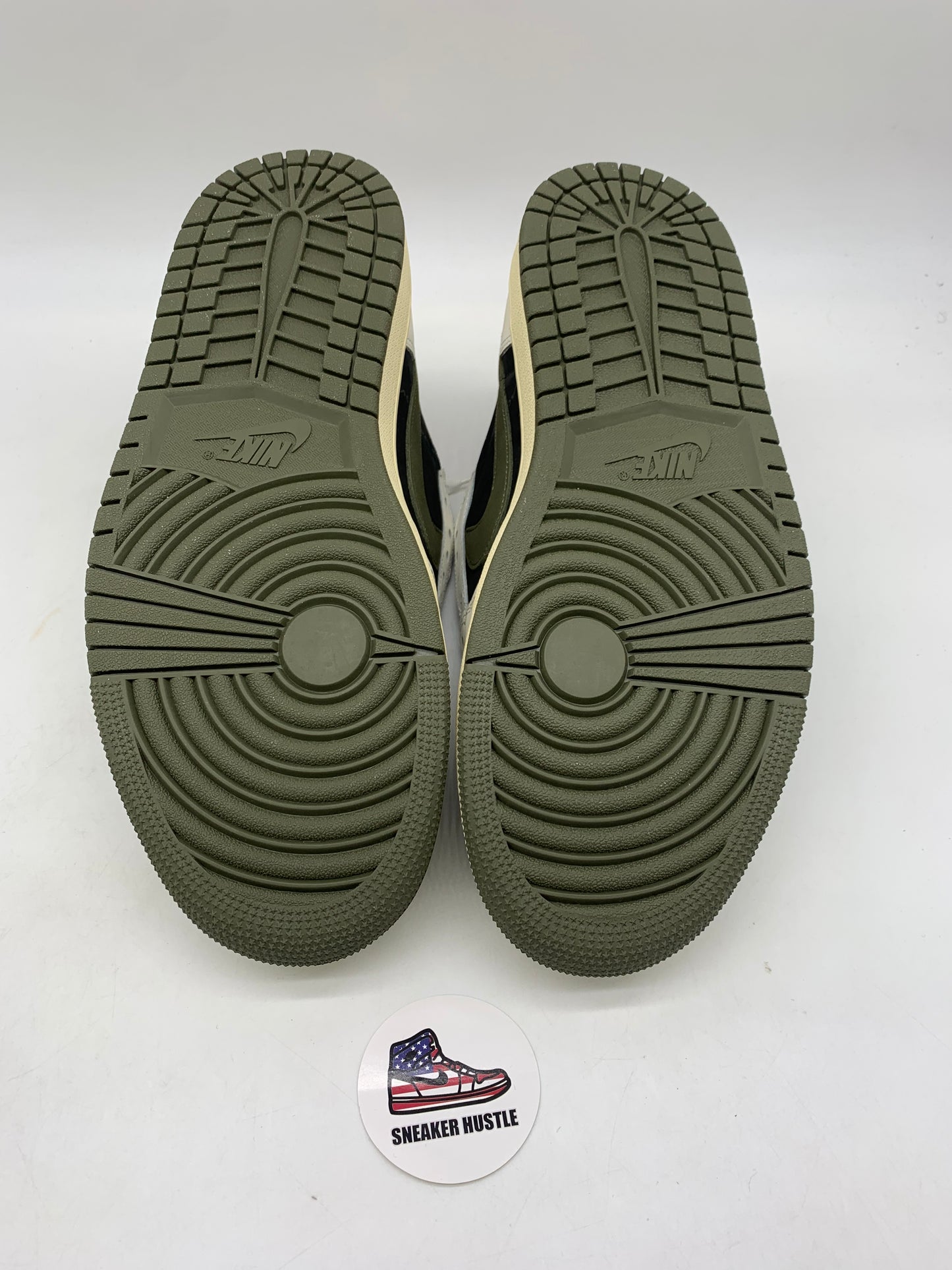 Jordan 1 Retro Low OG SP Travis Scott Olive (Women's)