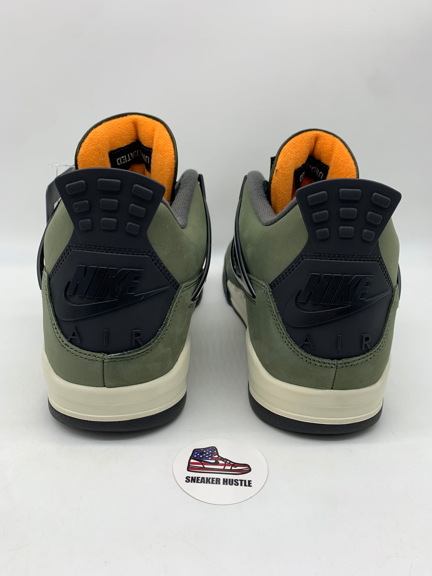 Jordan 4 Retro OG SP Undefeated (2025)
