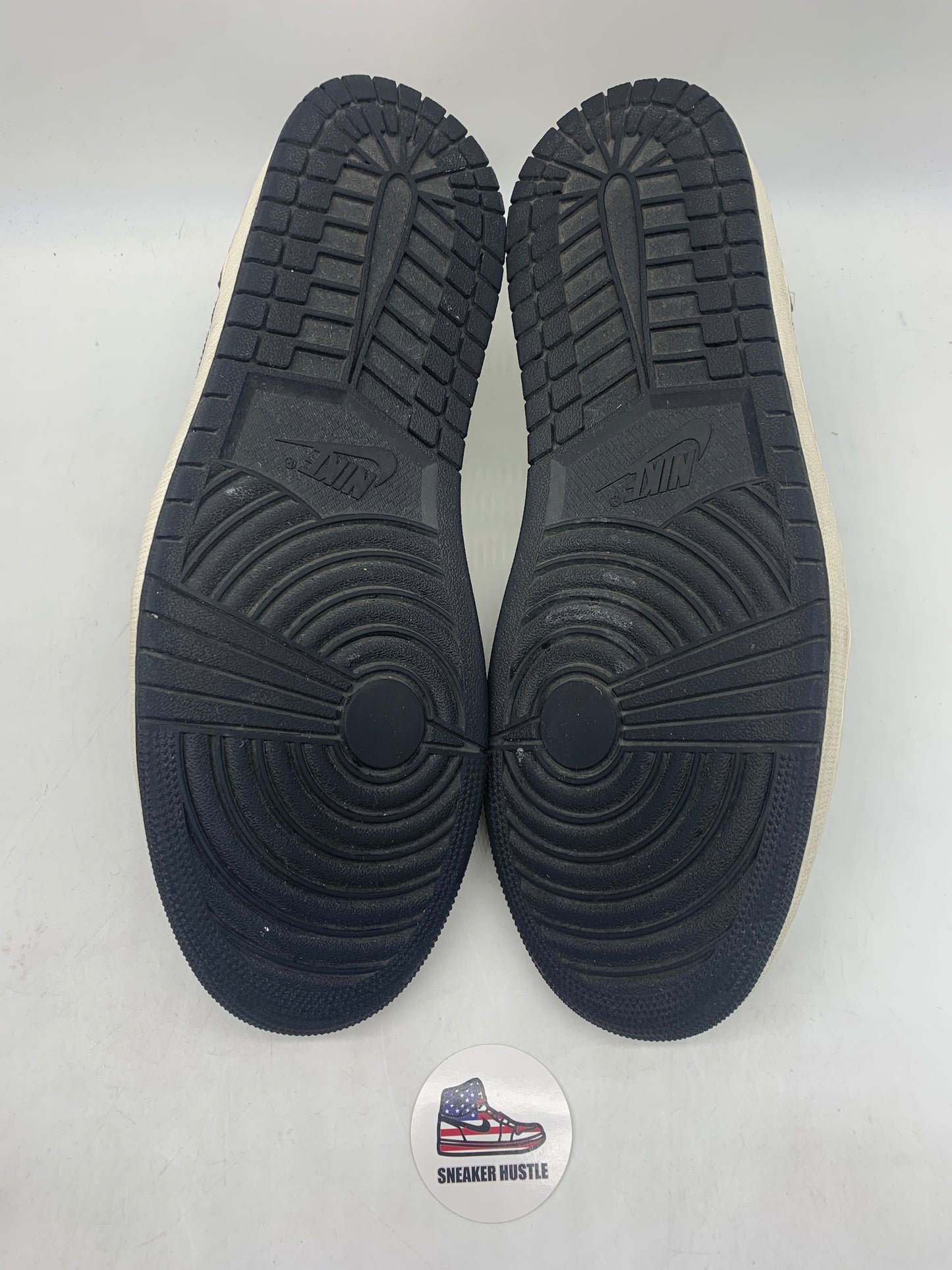 Jordan 1 Retro Low OG Mocha