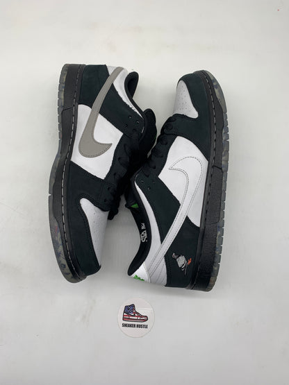 Nike SB Dunk Low Staple Panda Pigeon
