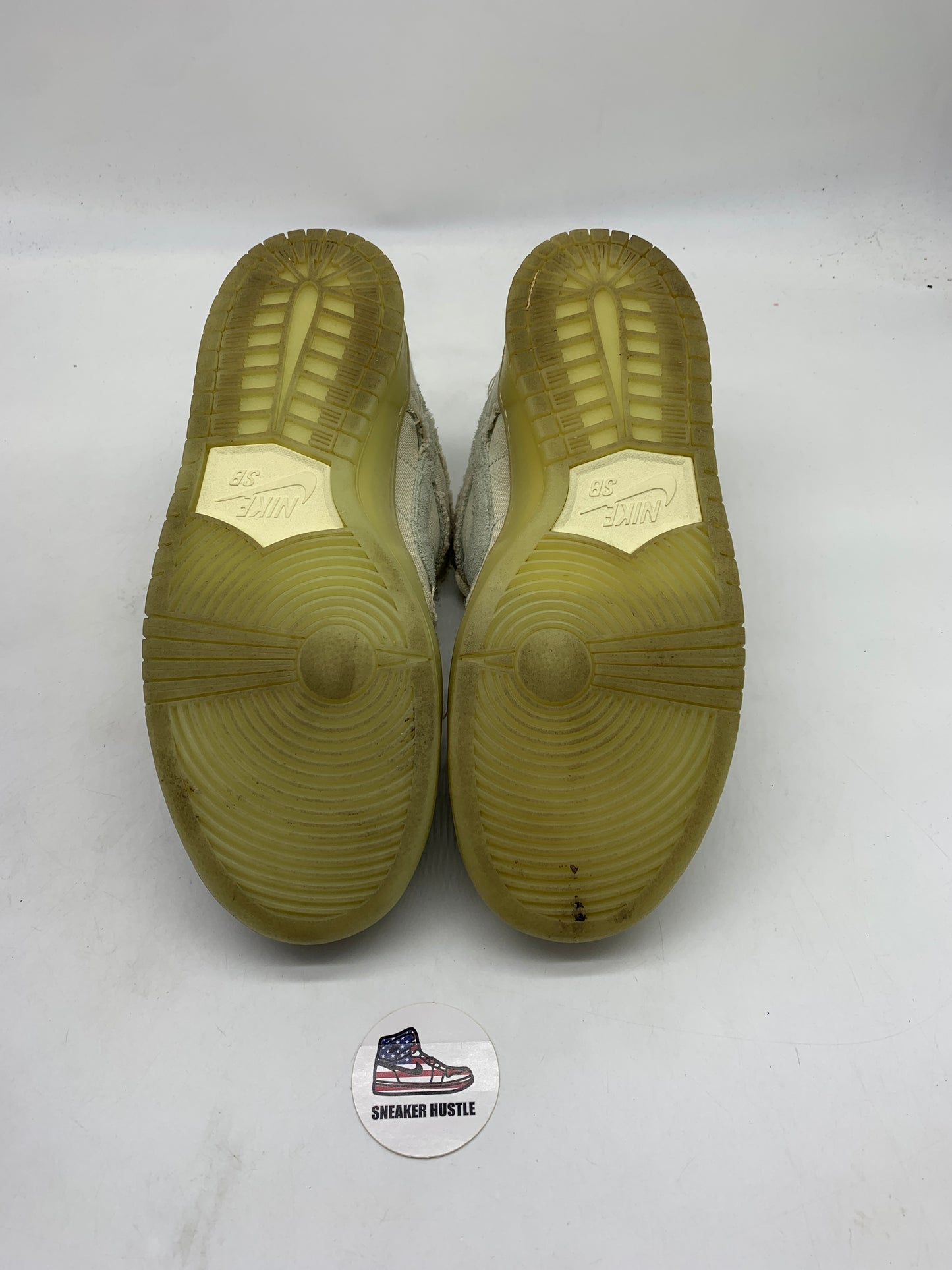 Nike SB Dunk Low Mummy