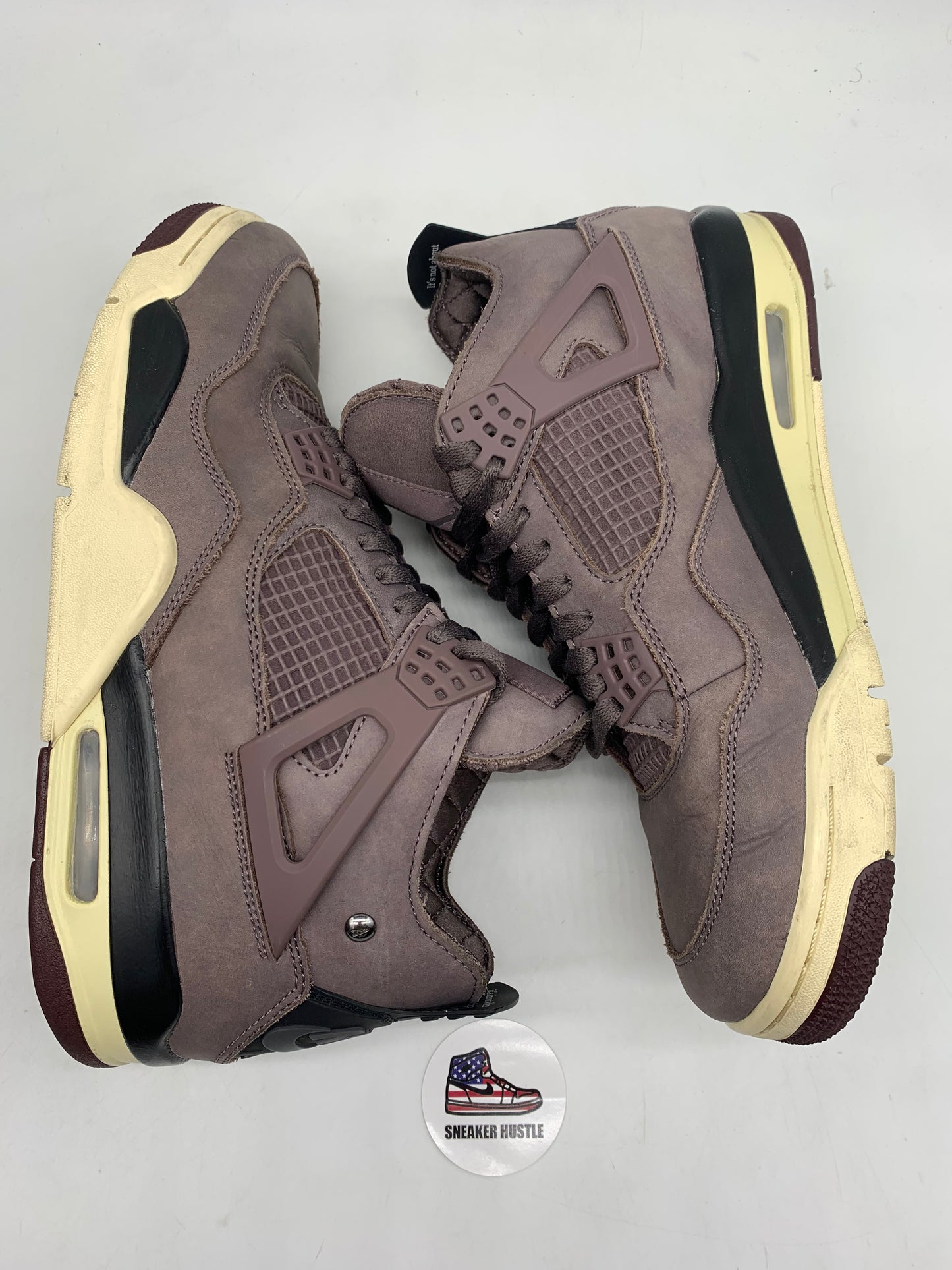 Jordan 4 Retro SP A Ma Maniére Violet Ore