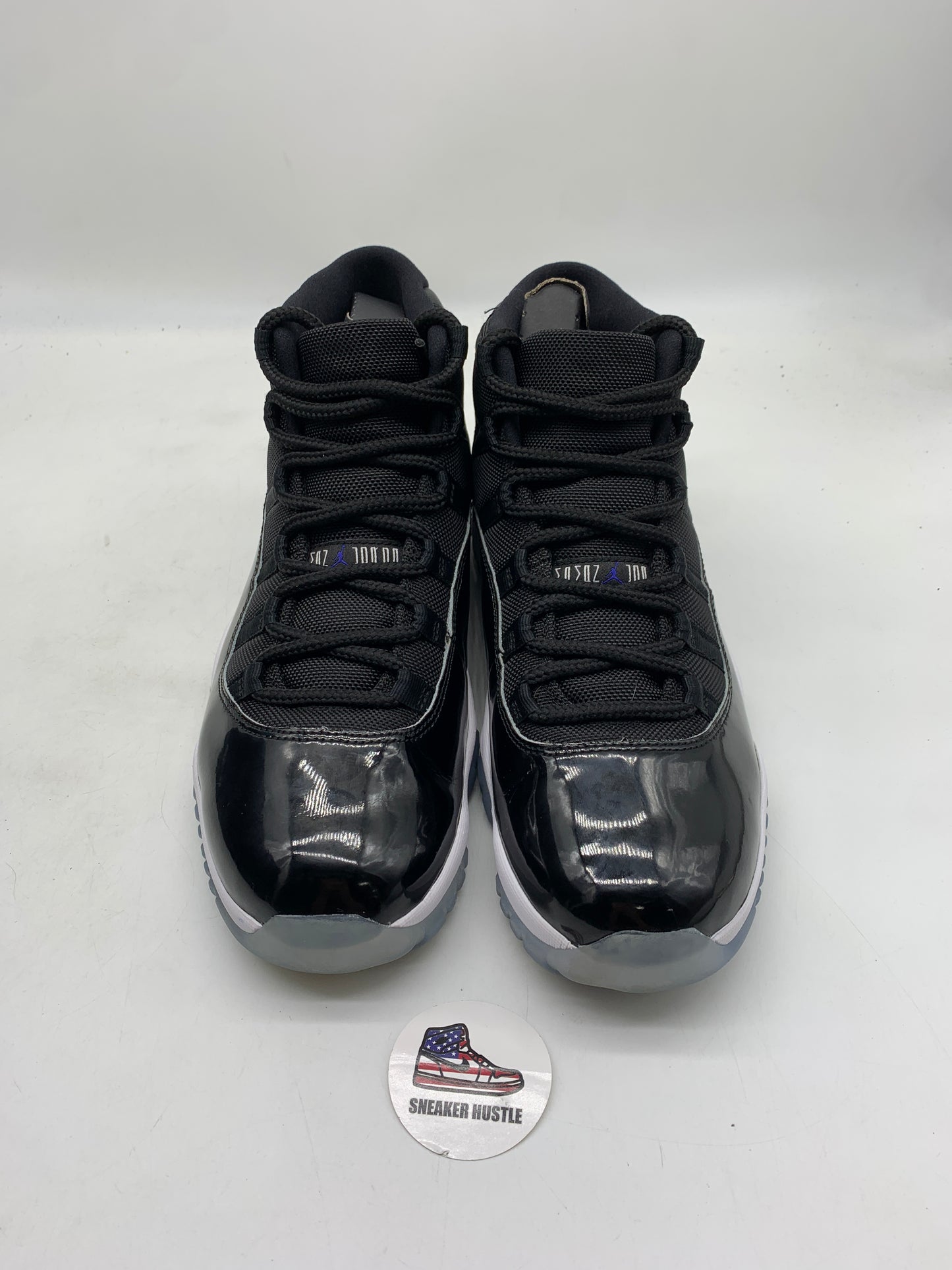 Jordan 11 Retro Space Jam (2016)