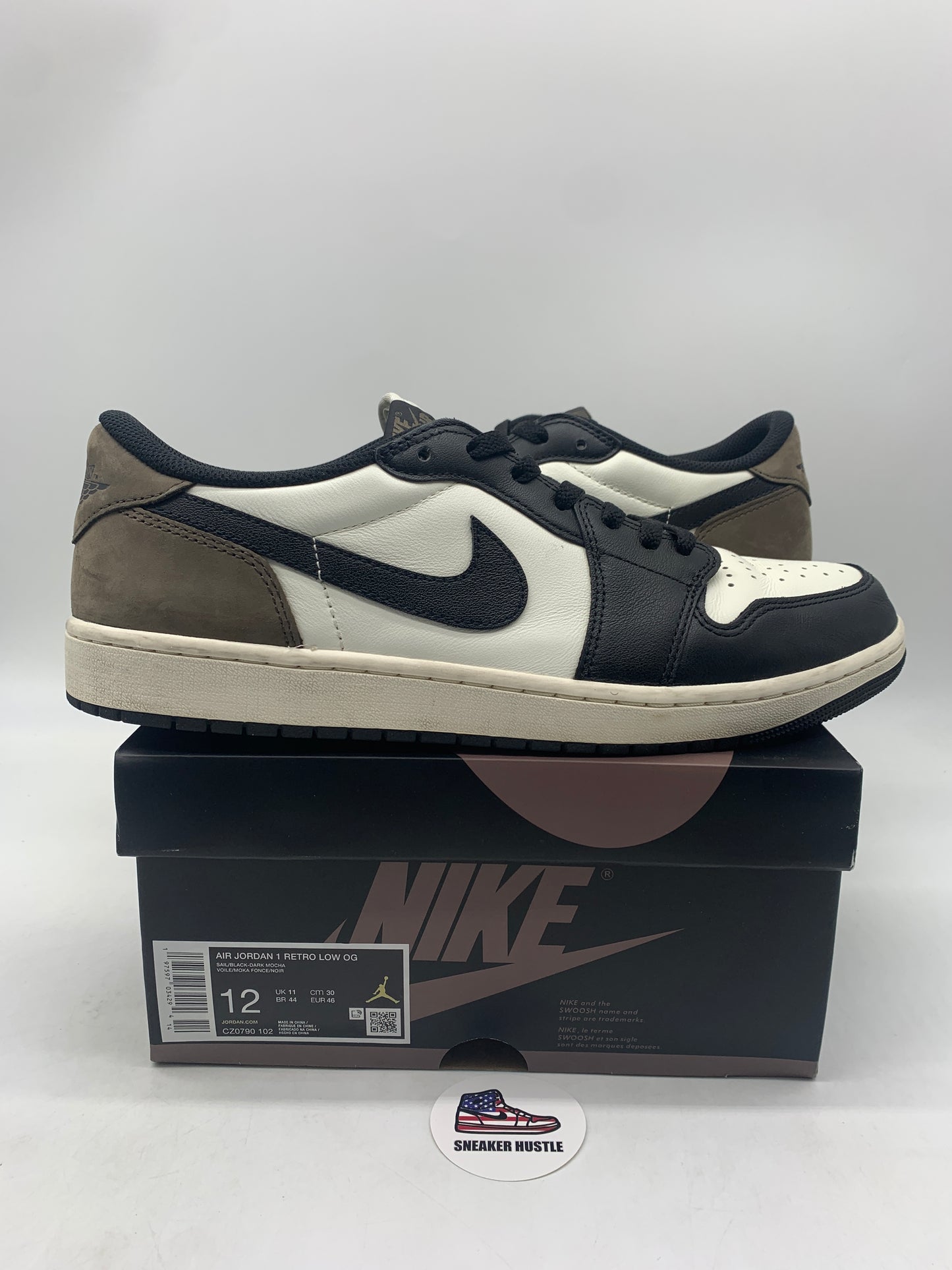 Jordan 1 Retro Low OG Mocha