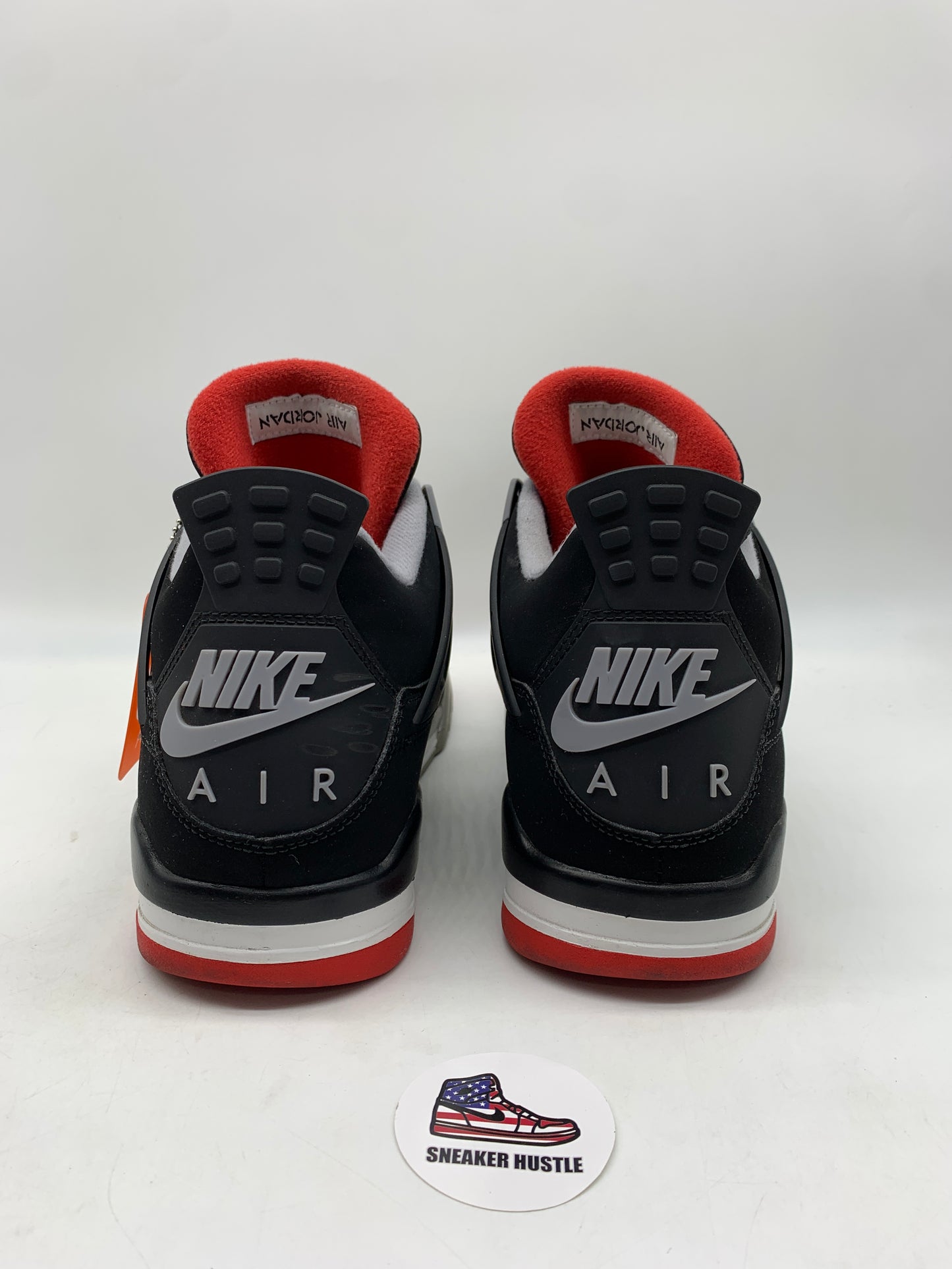 Jordan 4 Retro Bred (2019)