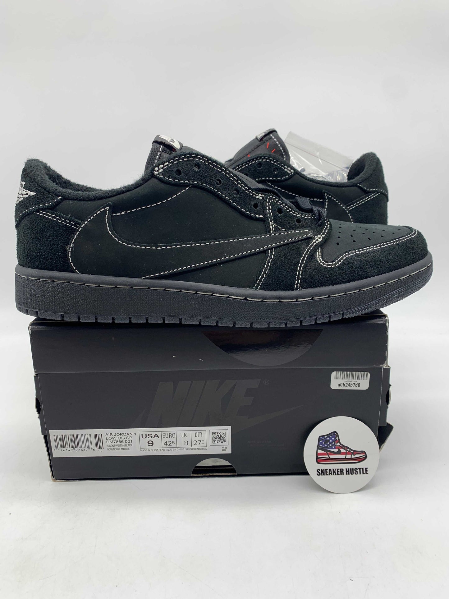 Jordan 1 Retro Low OG SP Travis Scott Black Phantom sneaker size 9 on box