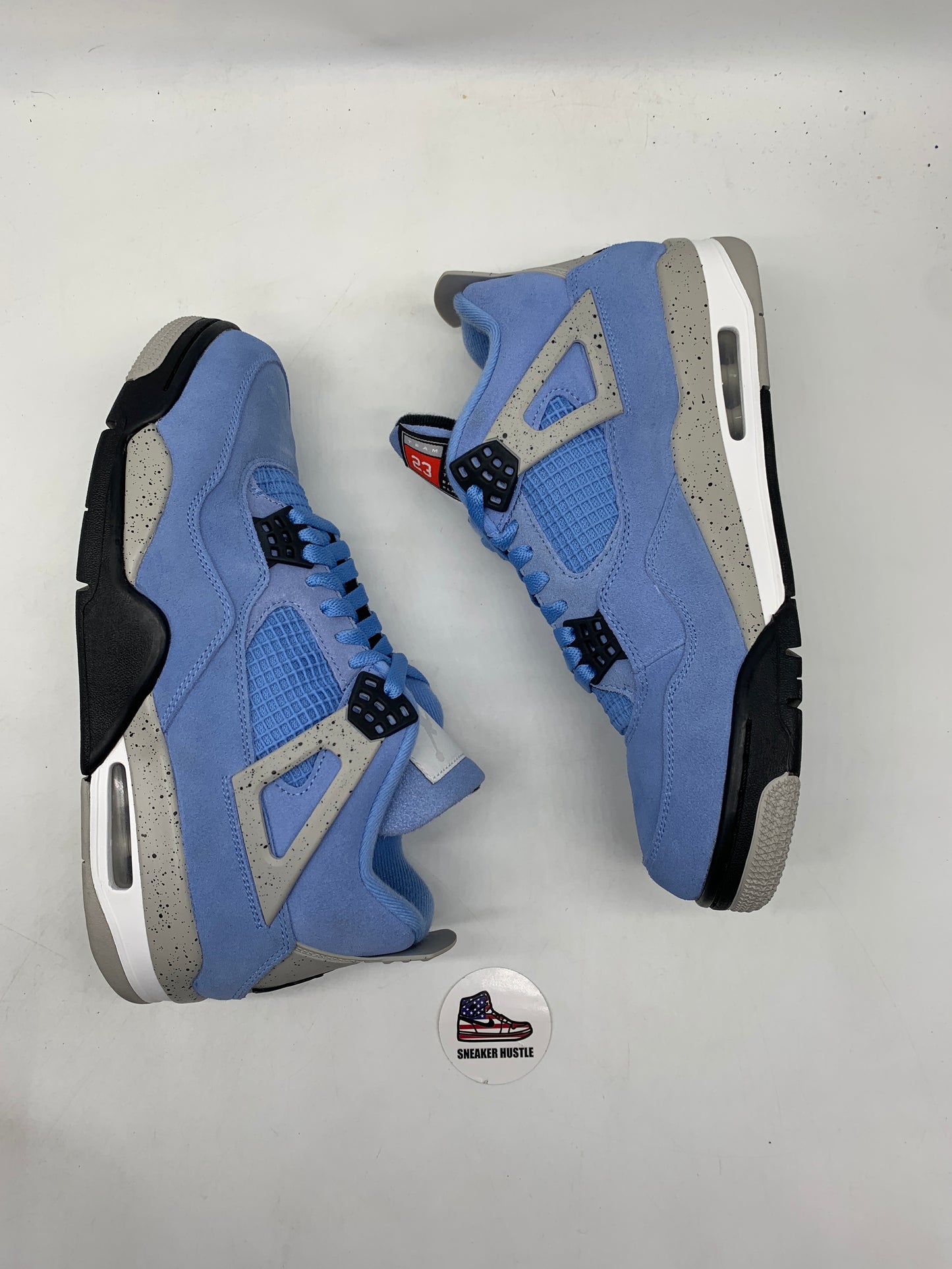 Jordan 4 Retro University Blue