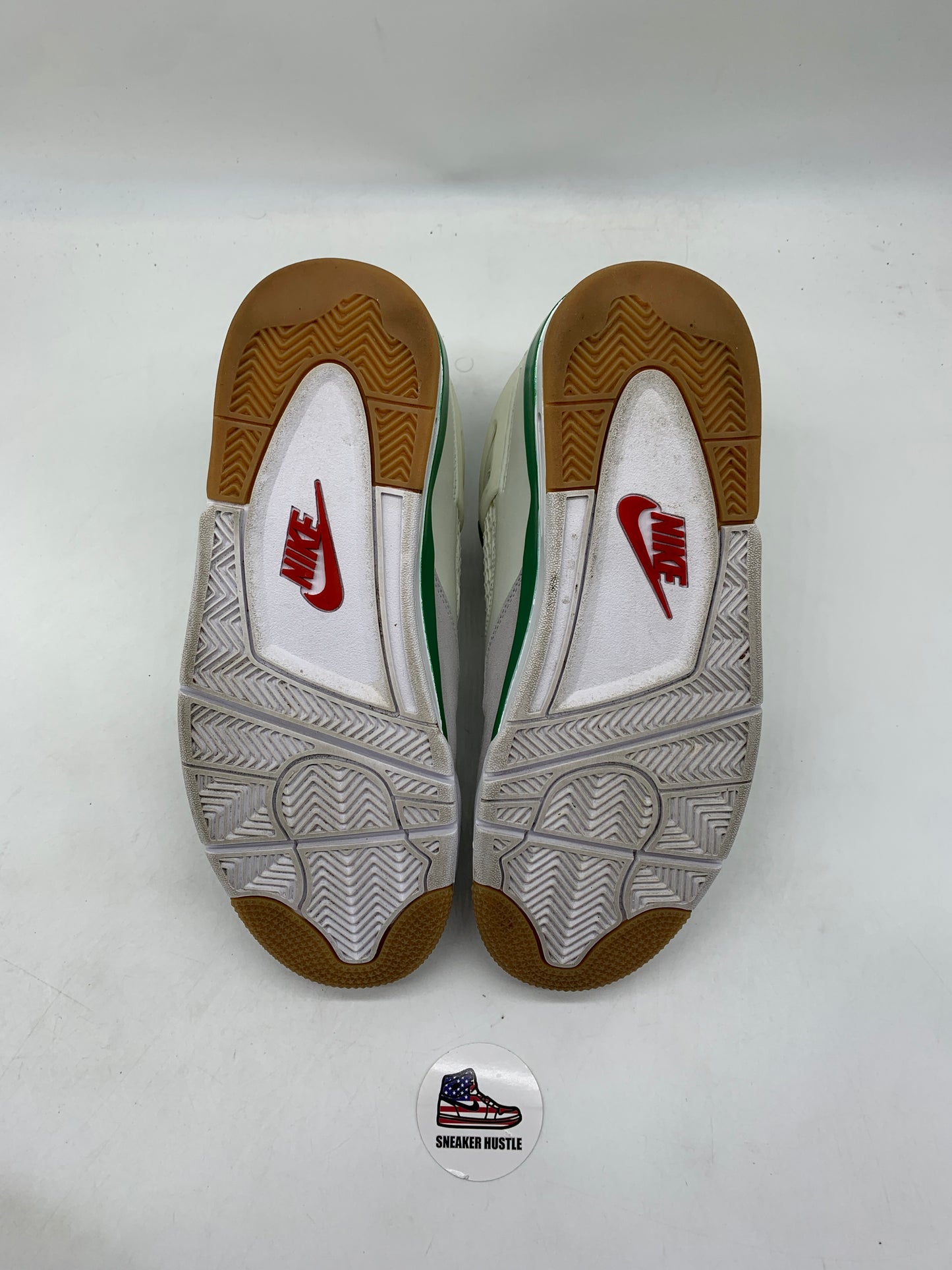Jordan 4 Retro SB Pine Green