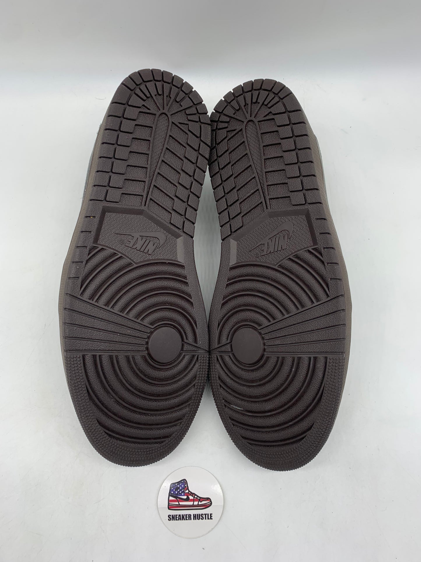 Jordan 1 Retro Low OG SP Travis Scott Velvet Brown