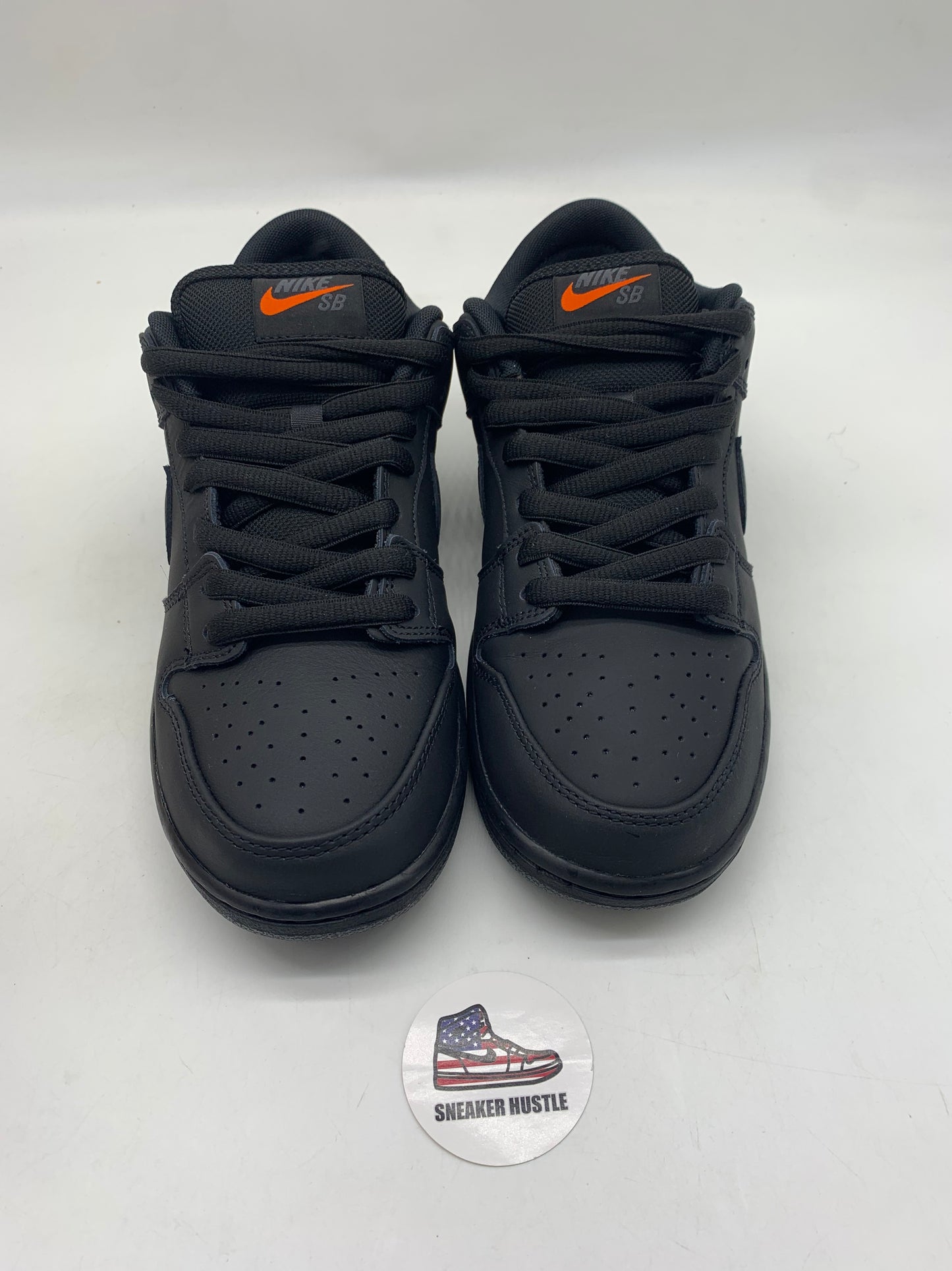 Nike SB Dunk Low Pro Triple Black