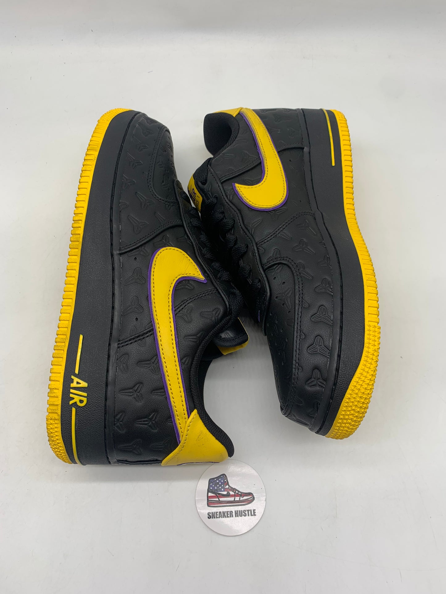 Nike Air Force 1 Low Kobe Bryant Lakers Away (Numbered Edition of 8000)