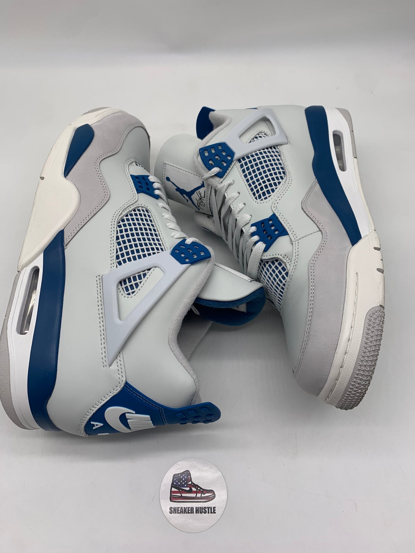 Jordan 4 Retro Military Blue (2024)