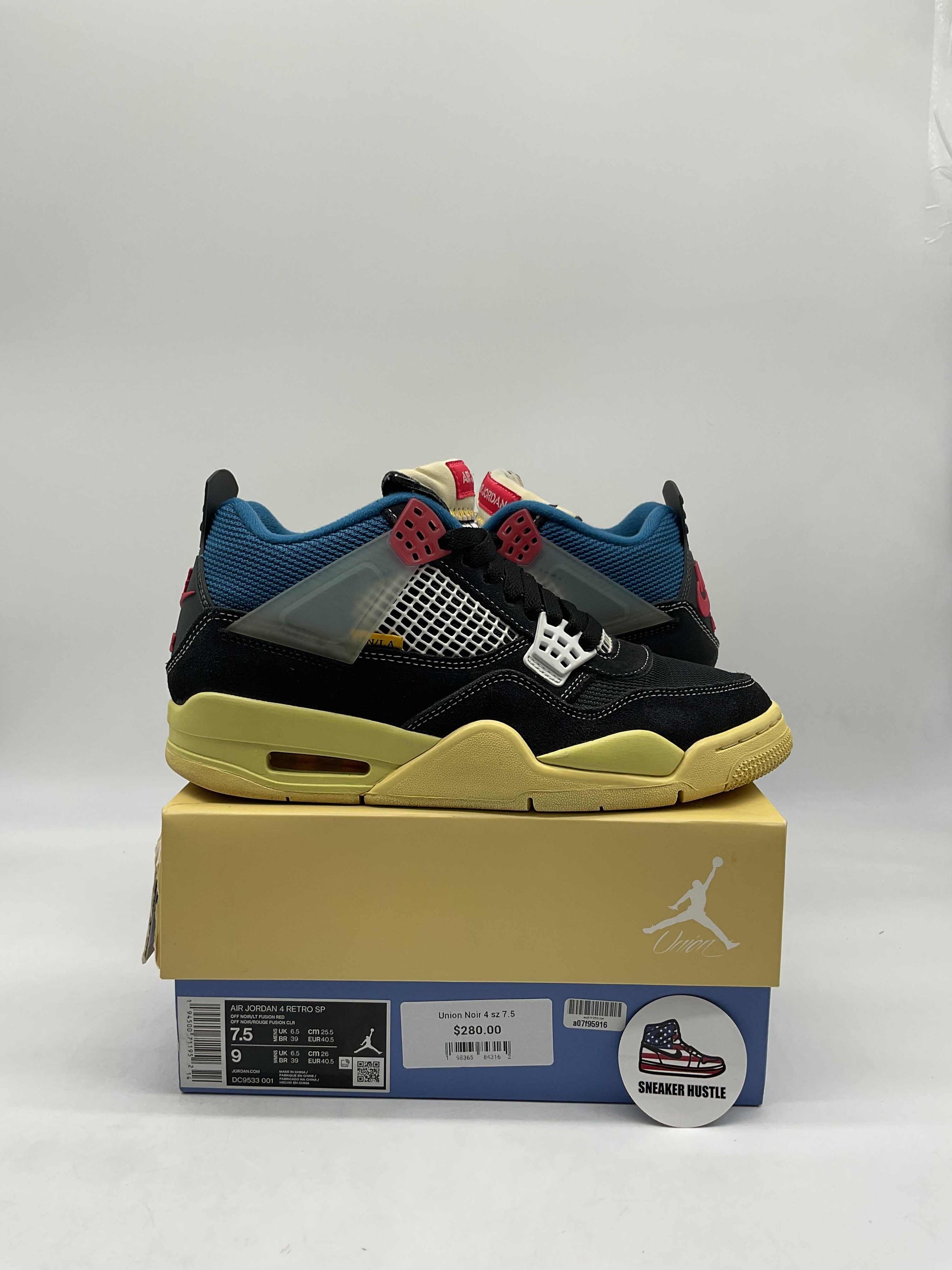 Jordan 4 Retro Off Noir sneakers preowned size 7.5 on box with sneaker hustle tag