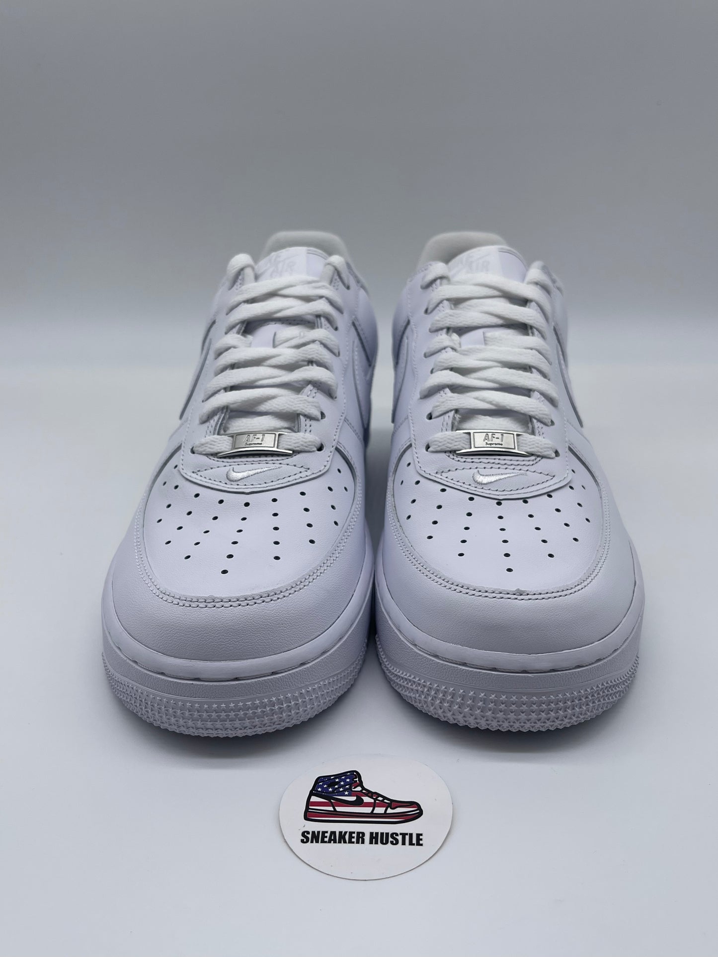 Nike Air Force 1 Low Supreme White