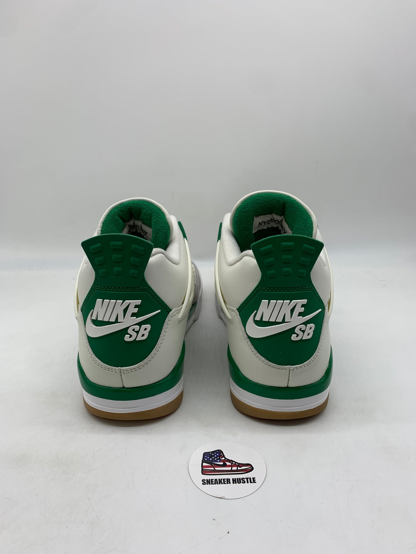 Jordan 4 Retro SB Pine Green