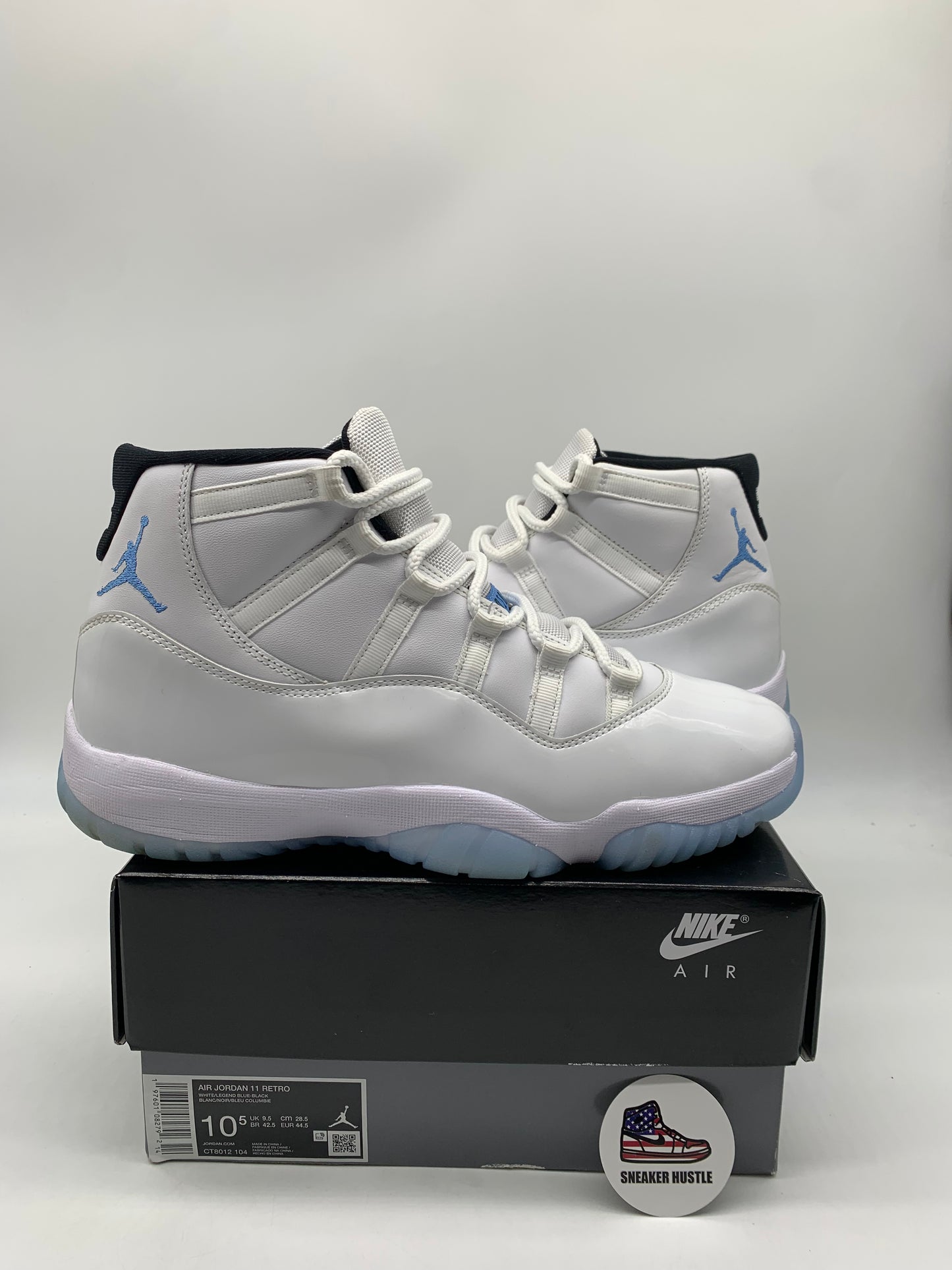 Jordan 11 Retro Legend Blue (2024)