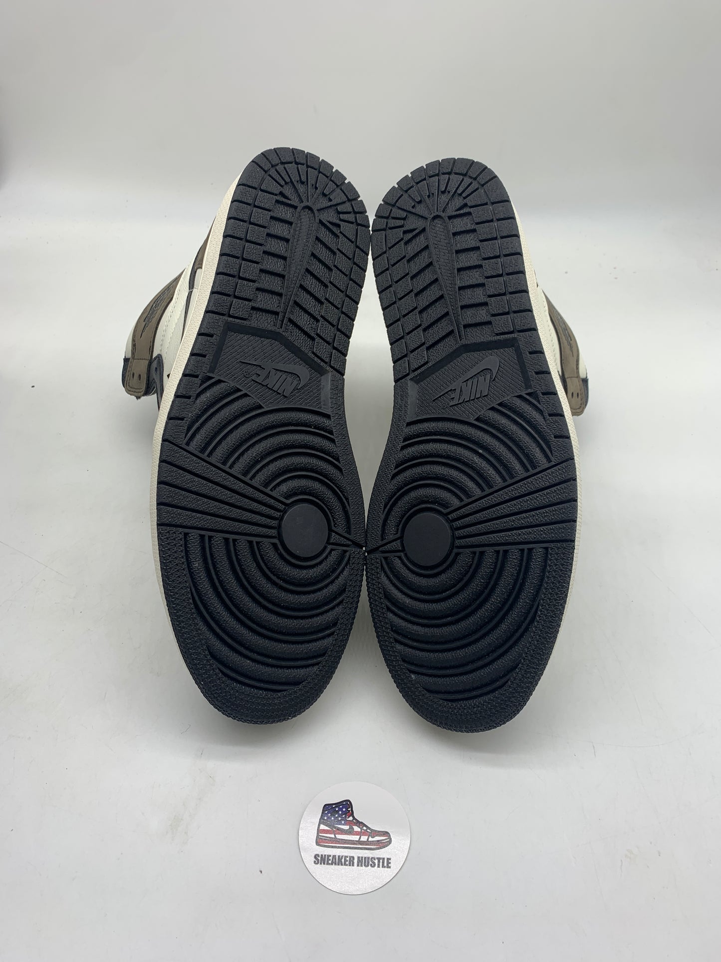 Jordan 1 Retro High Dark Mocha