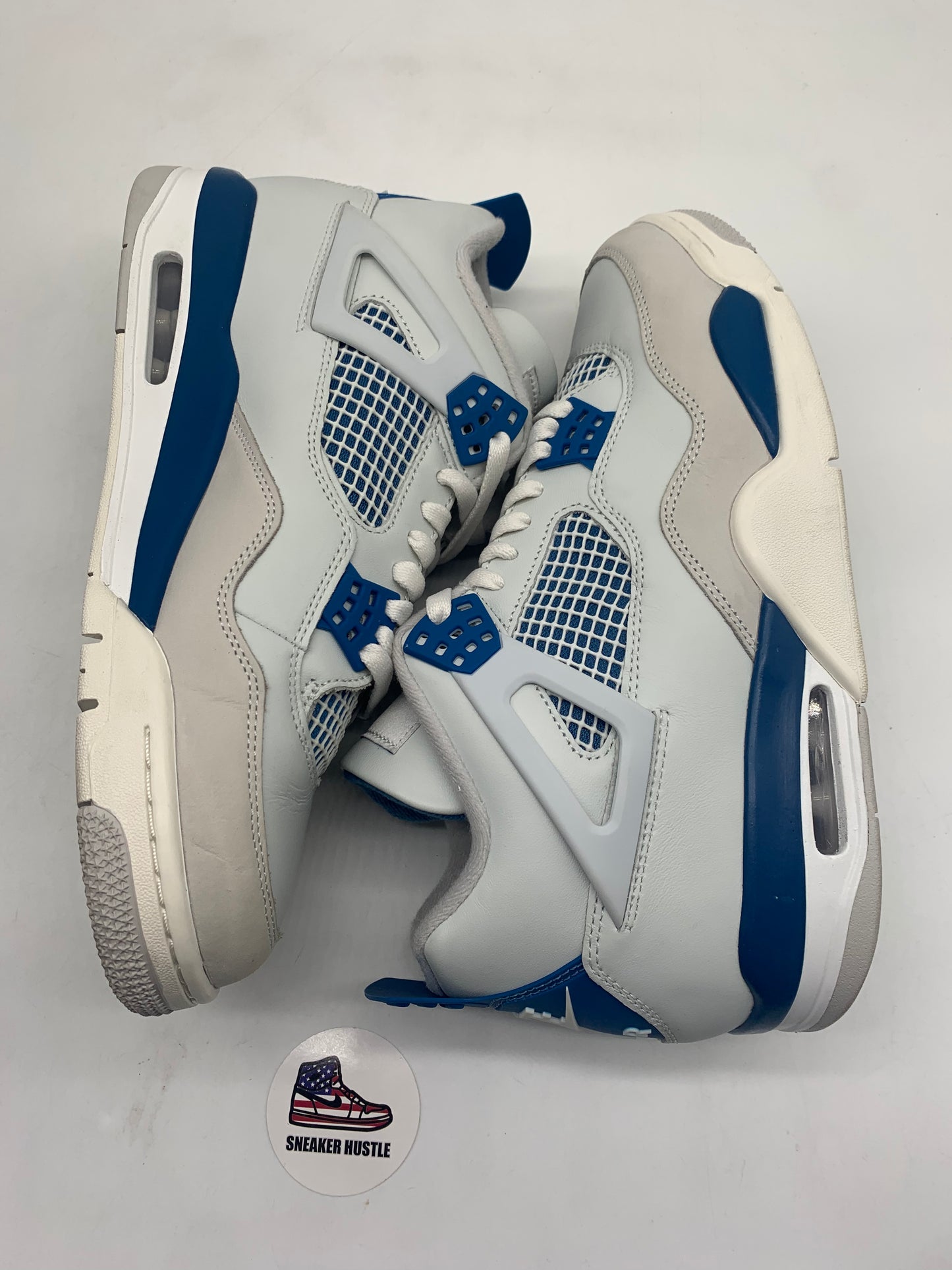 Jordan 4 Retro Military Blue (2024)