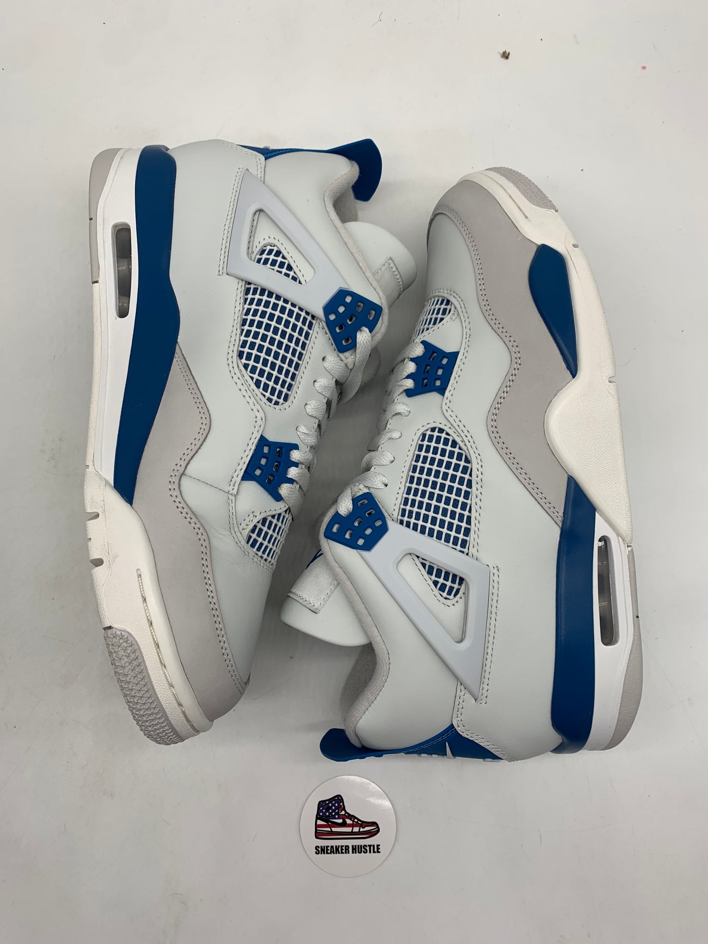 Jordan 4 Retro Military Blue (2024)