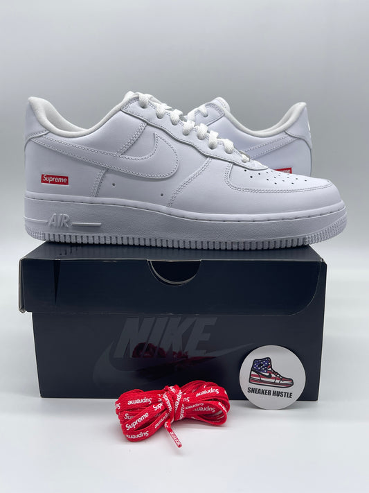 Nike Air Force 1 Low Supreme White