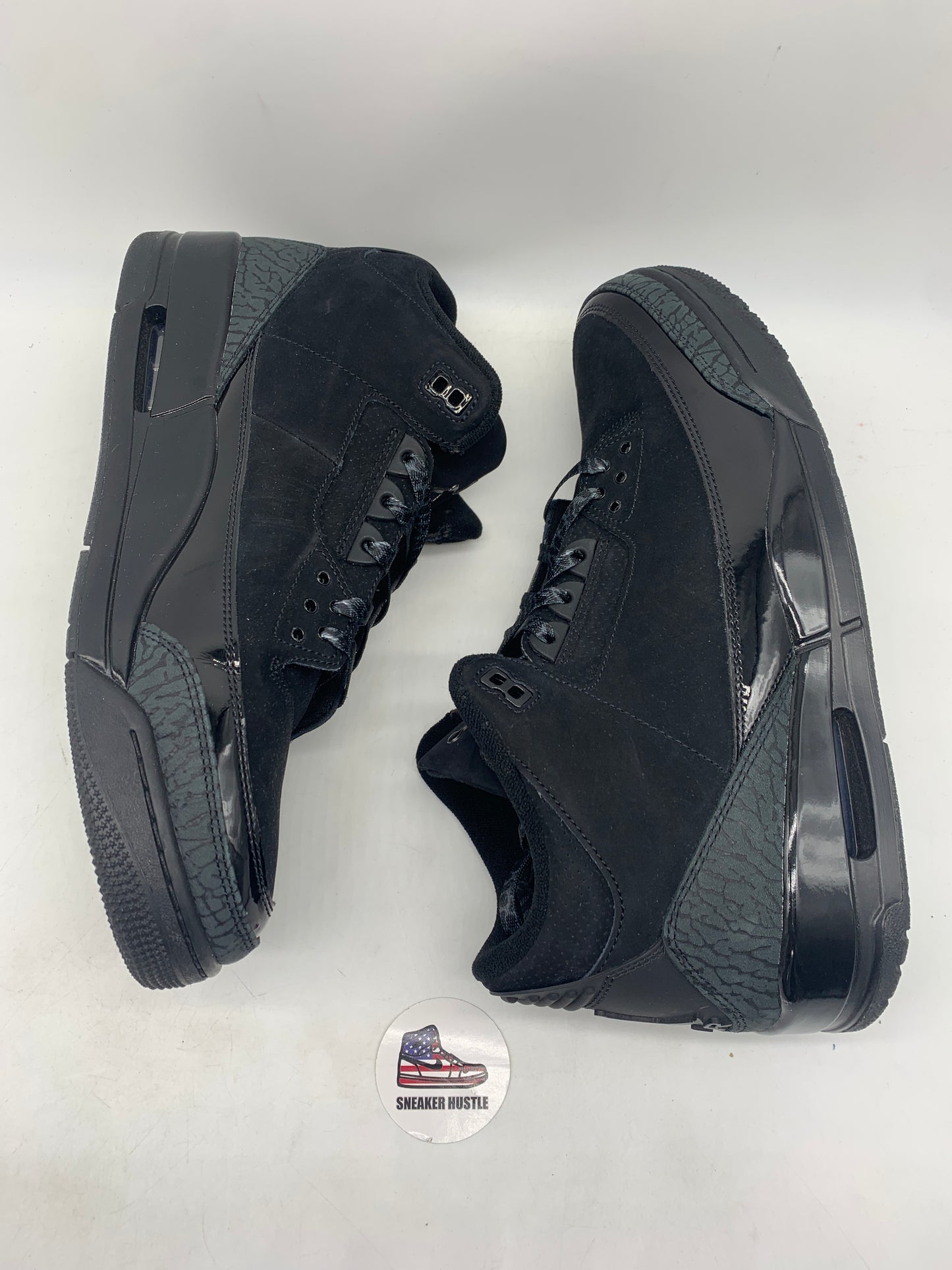 Jordan 3 Retro Black Cat (2025)