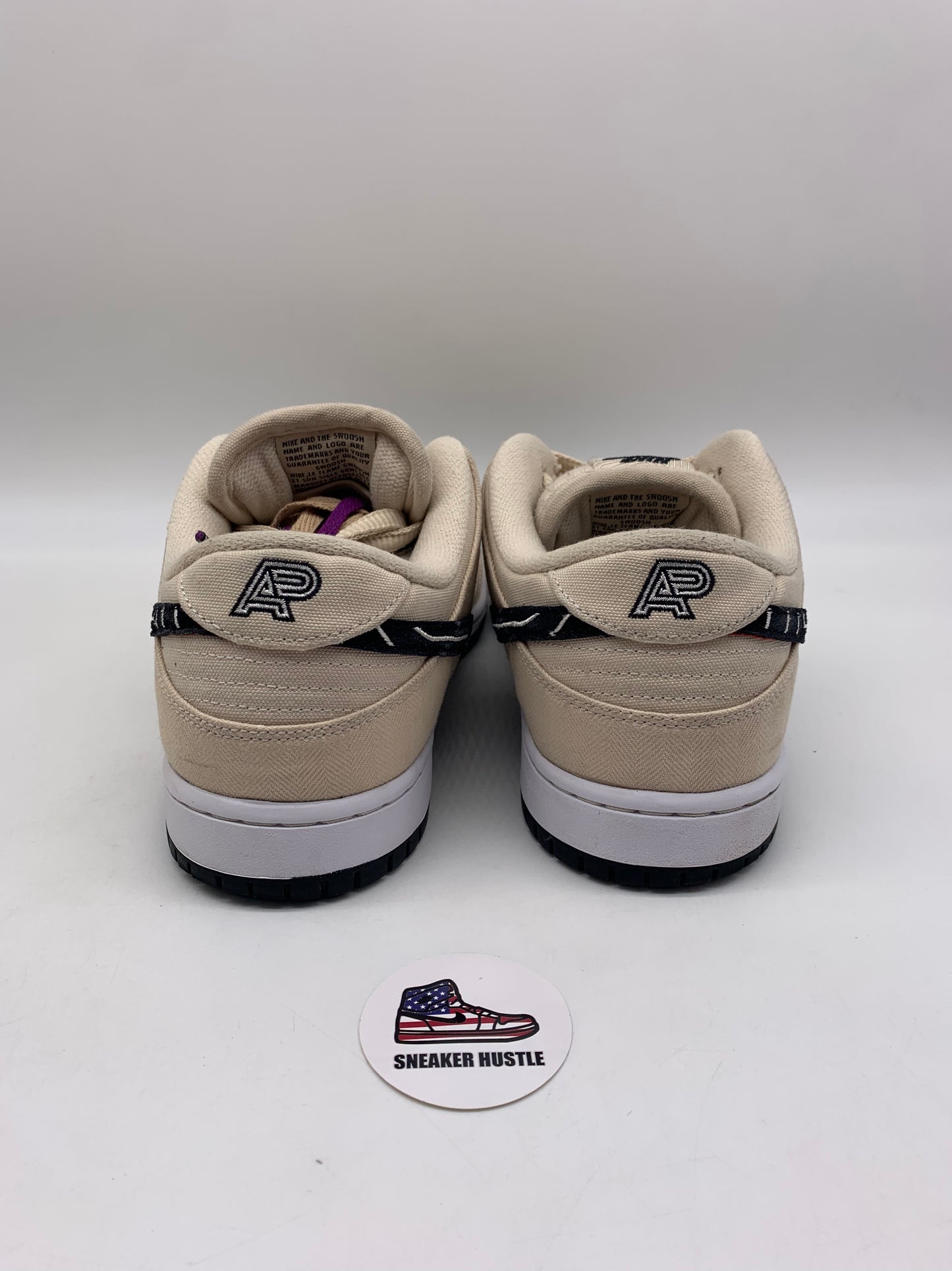 Nike SB Dunk Low Albino & Preto