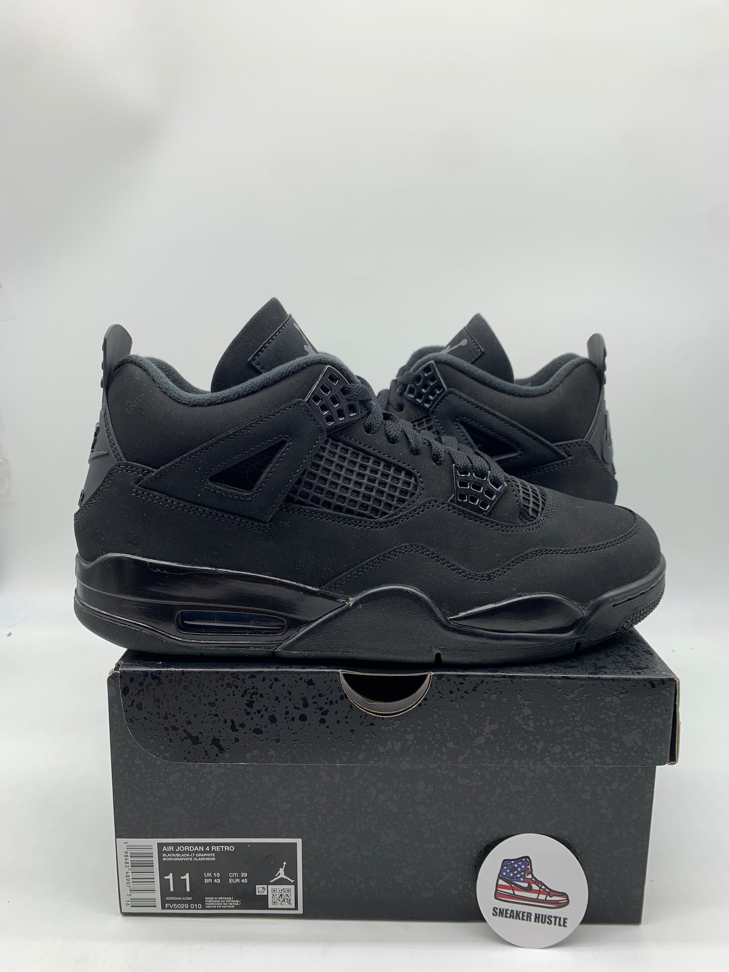 Jordan 4 Retro Black Cat (2025)