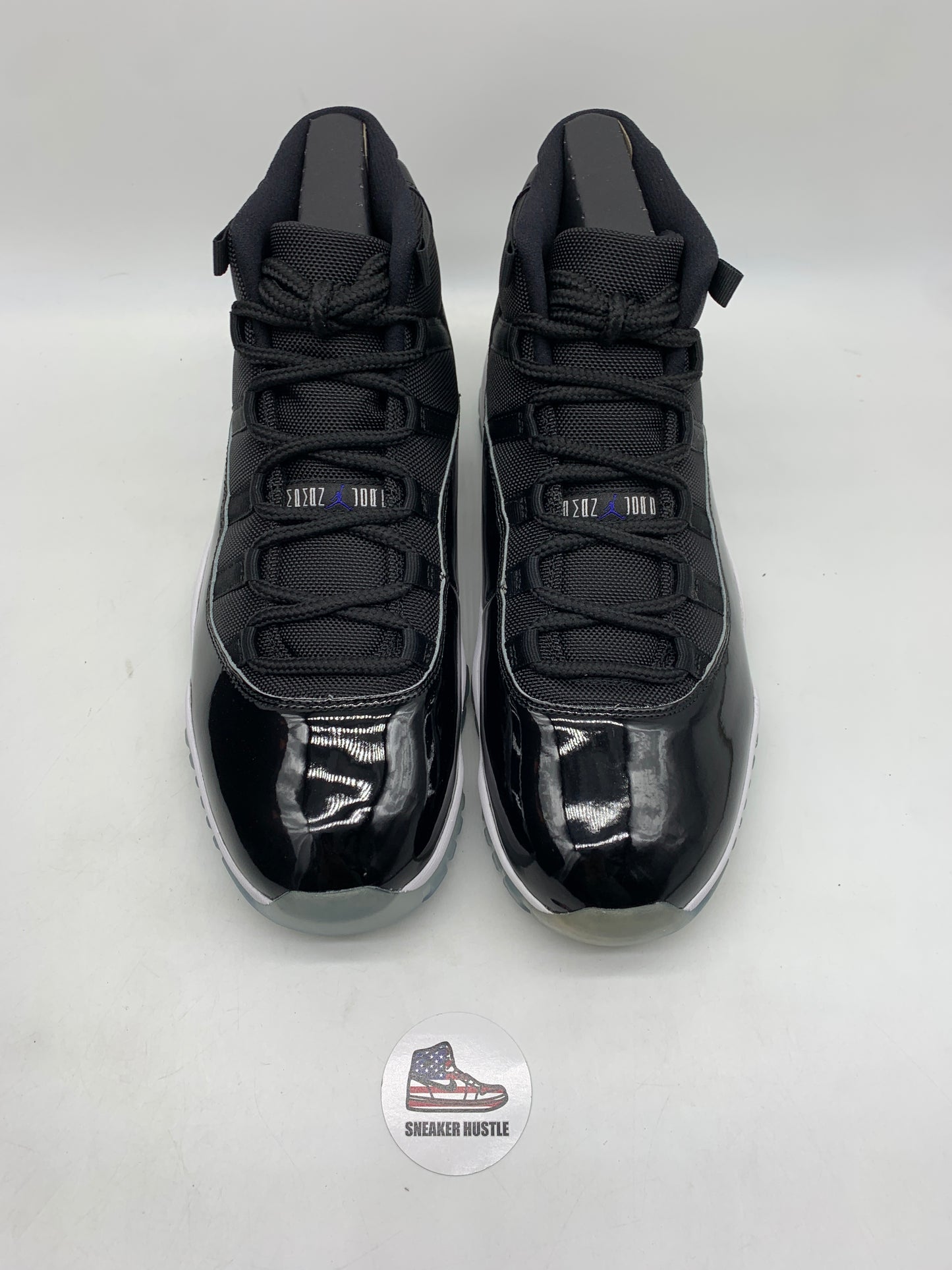 Jordan 11 Retro Space Jam (2016)