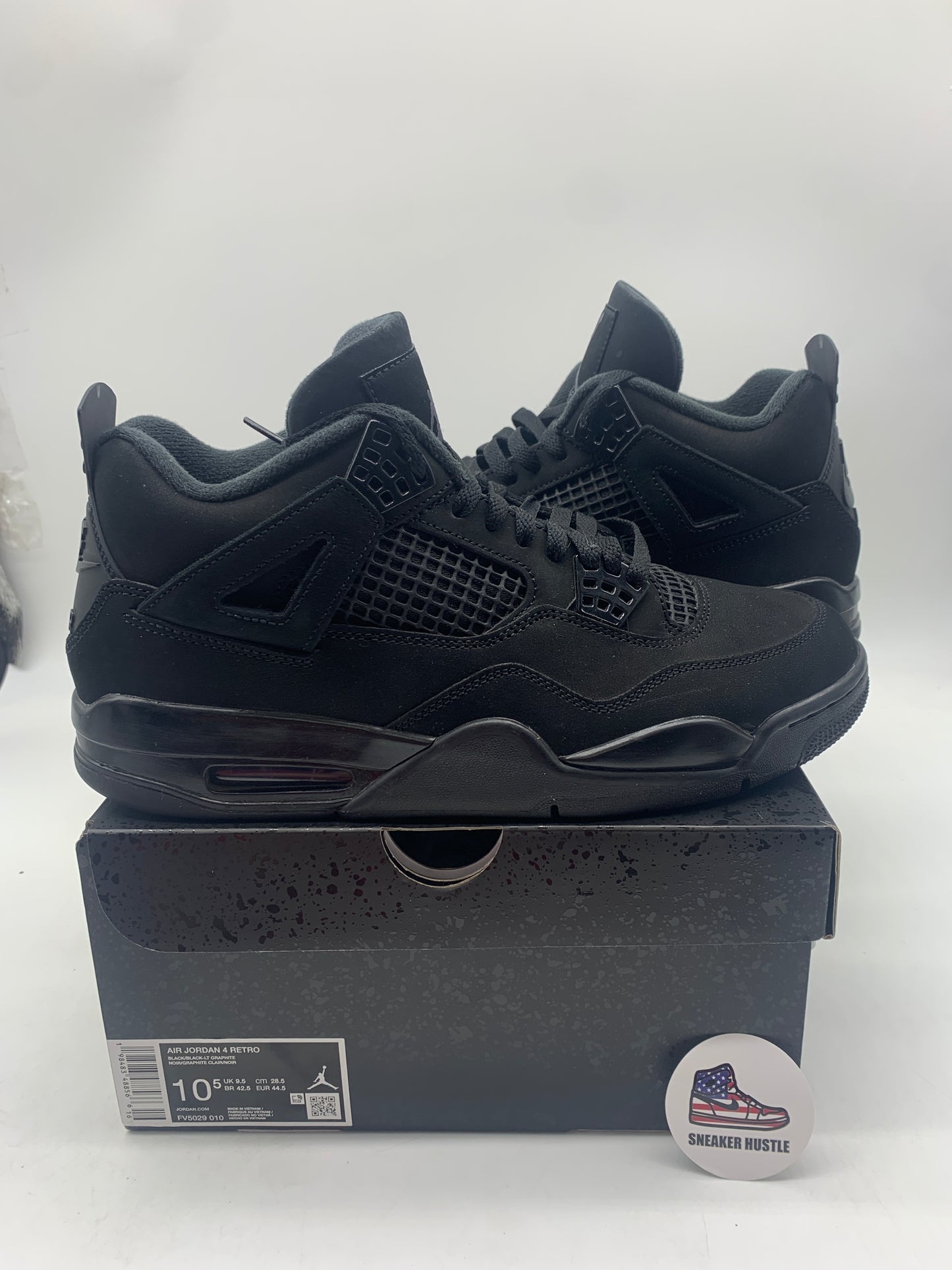 Jordan 4 Retro Black Cat (2025)