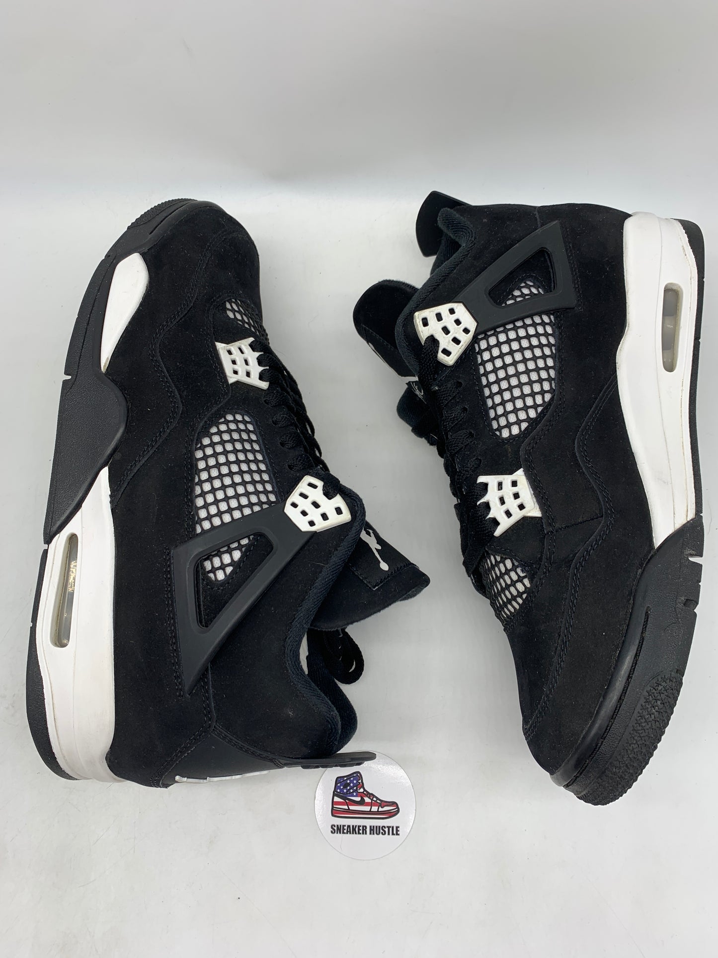 Jordan 4 Retro White Thunder