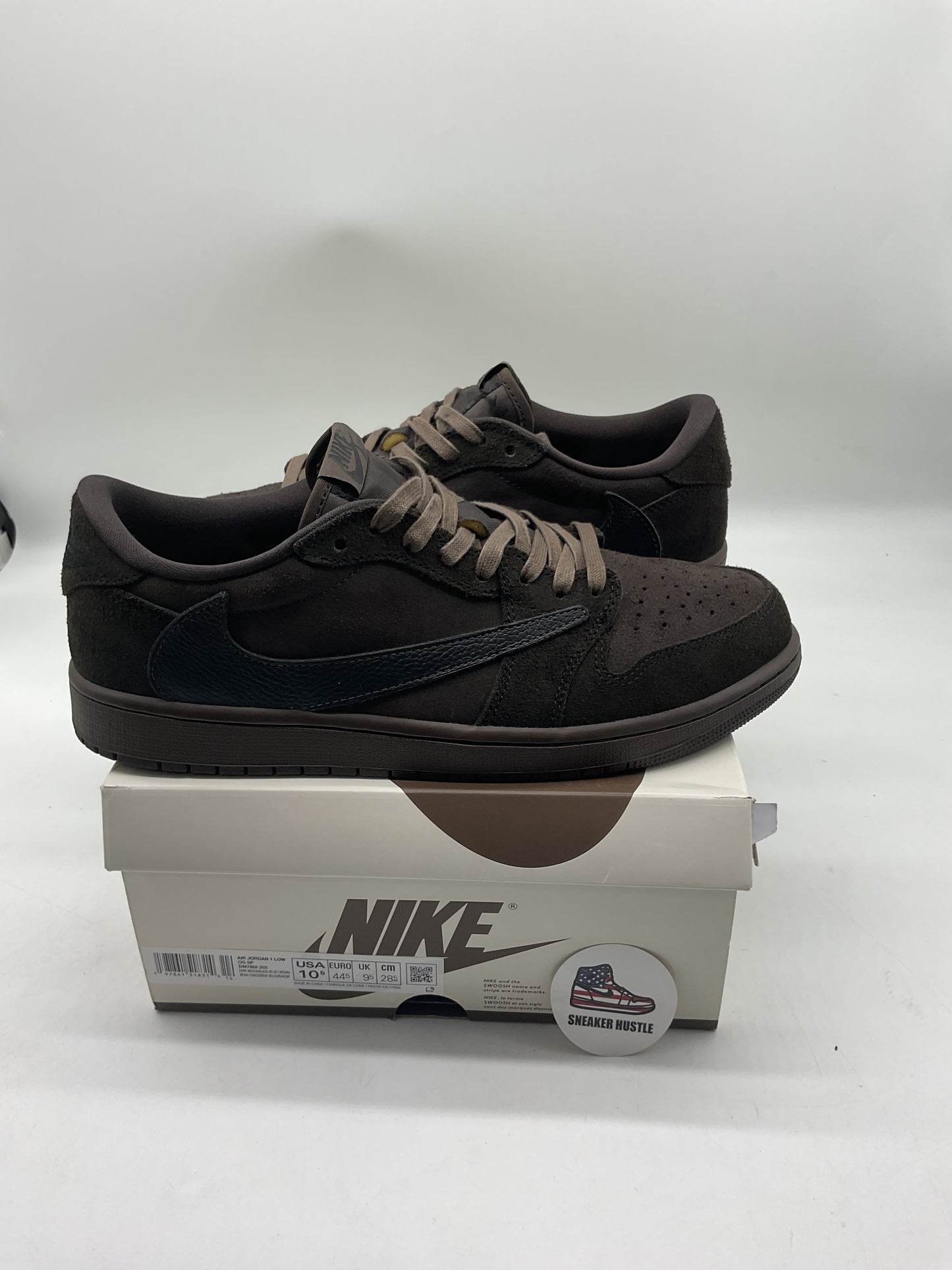 Jordan 1 Retro Low OG SP Travis Scott Velvet Brown