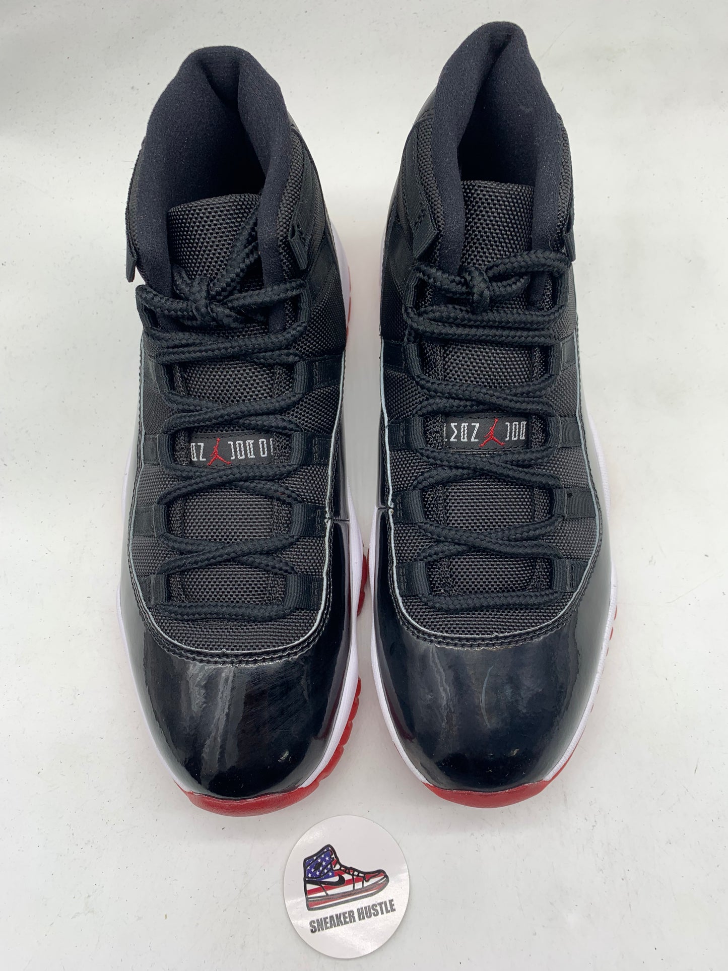 Jordan 11 Retro Playoffs Bred (2019)