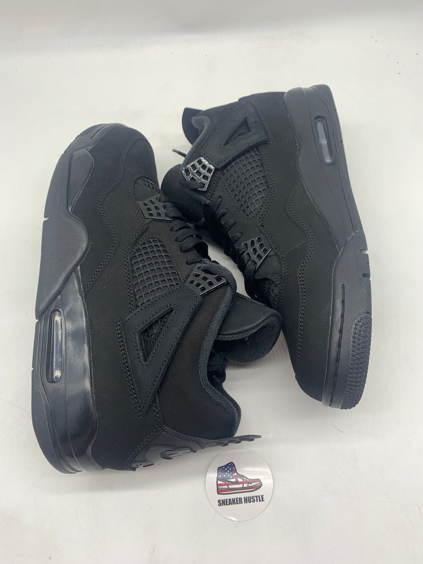 Jordan 4 Retro Black Cat (2025)